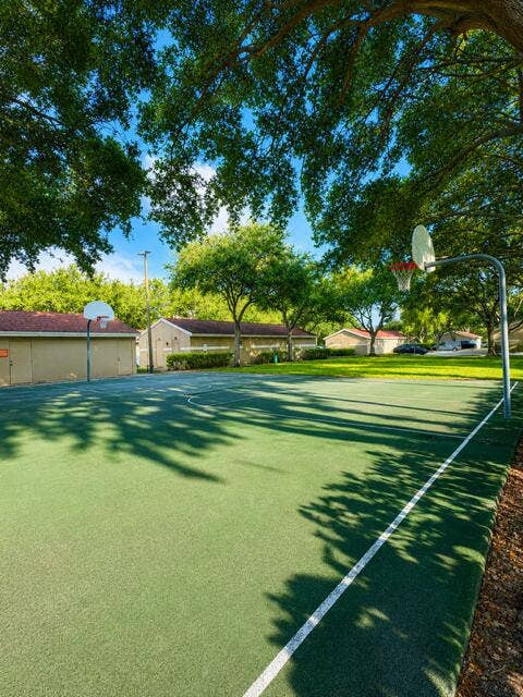 Verano Basketball Court