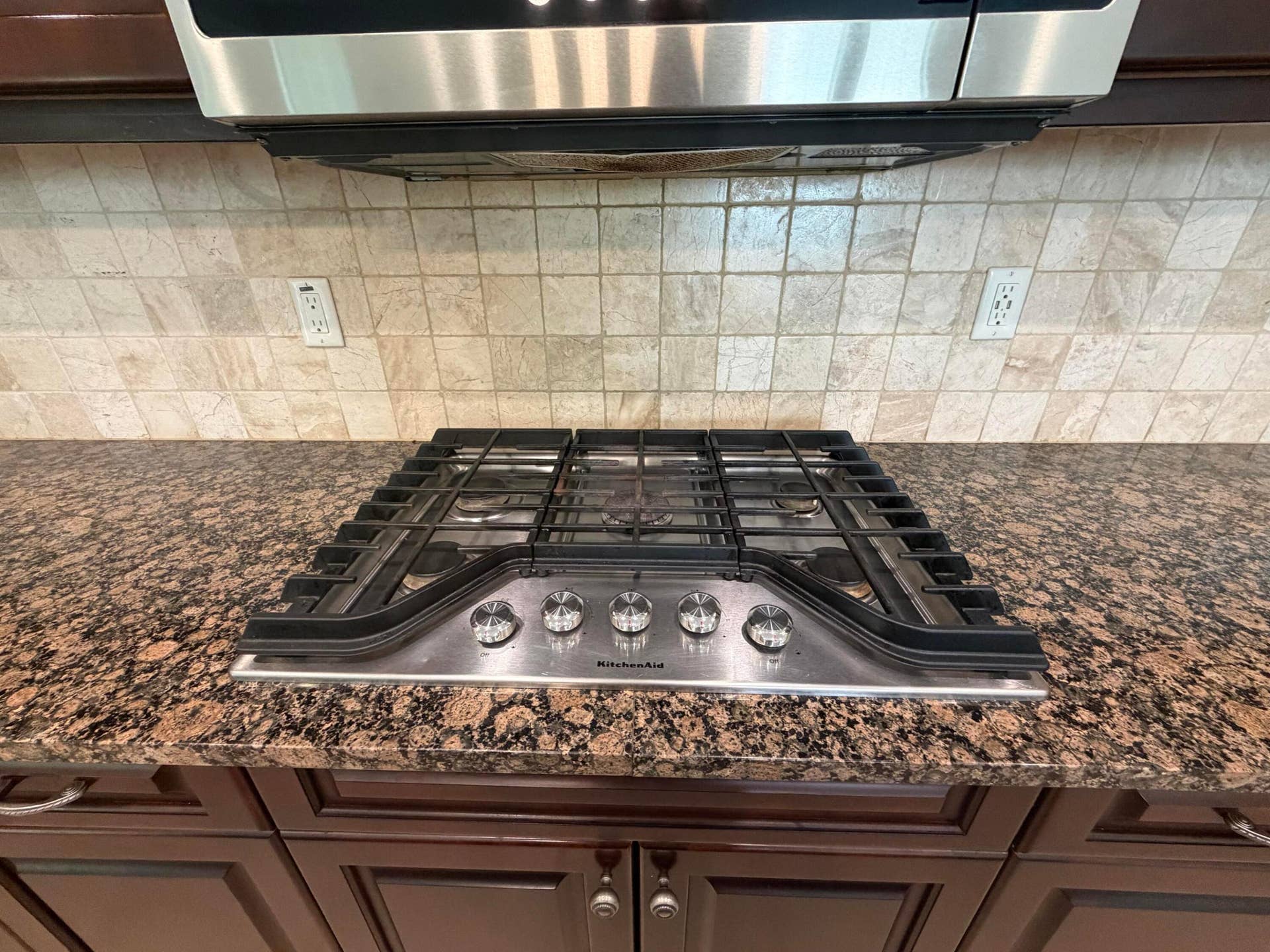 Gas stove