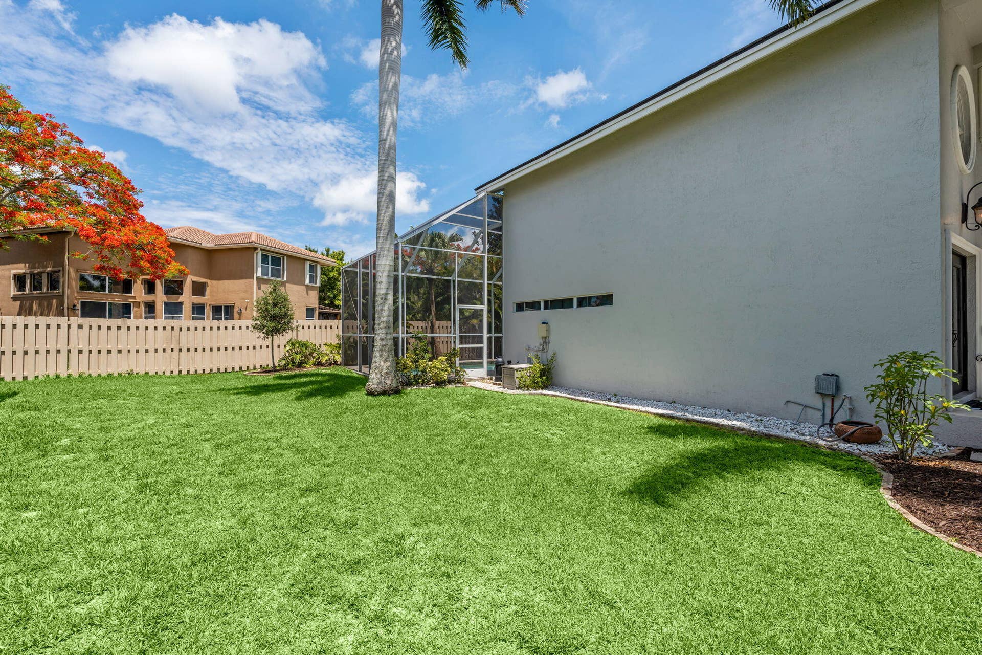 6220 NW 58th Way, Parkland, FL 33067 Yard