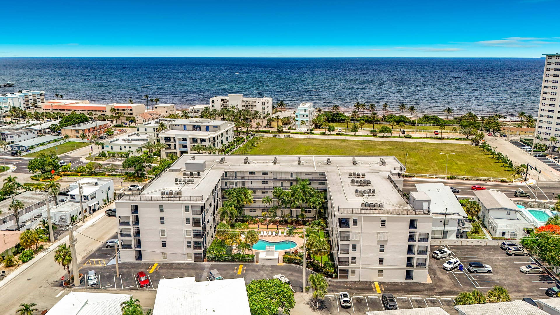 4117 Bougainvilla Drive, #207, Lauderdale By The Sea, FL 33308 4117 Bougainvilla Drive #102-5