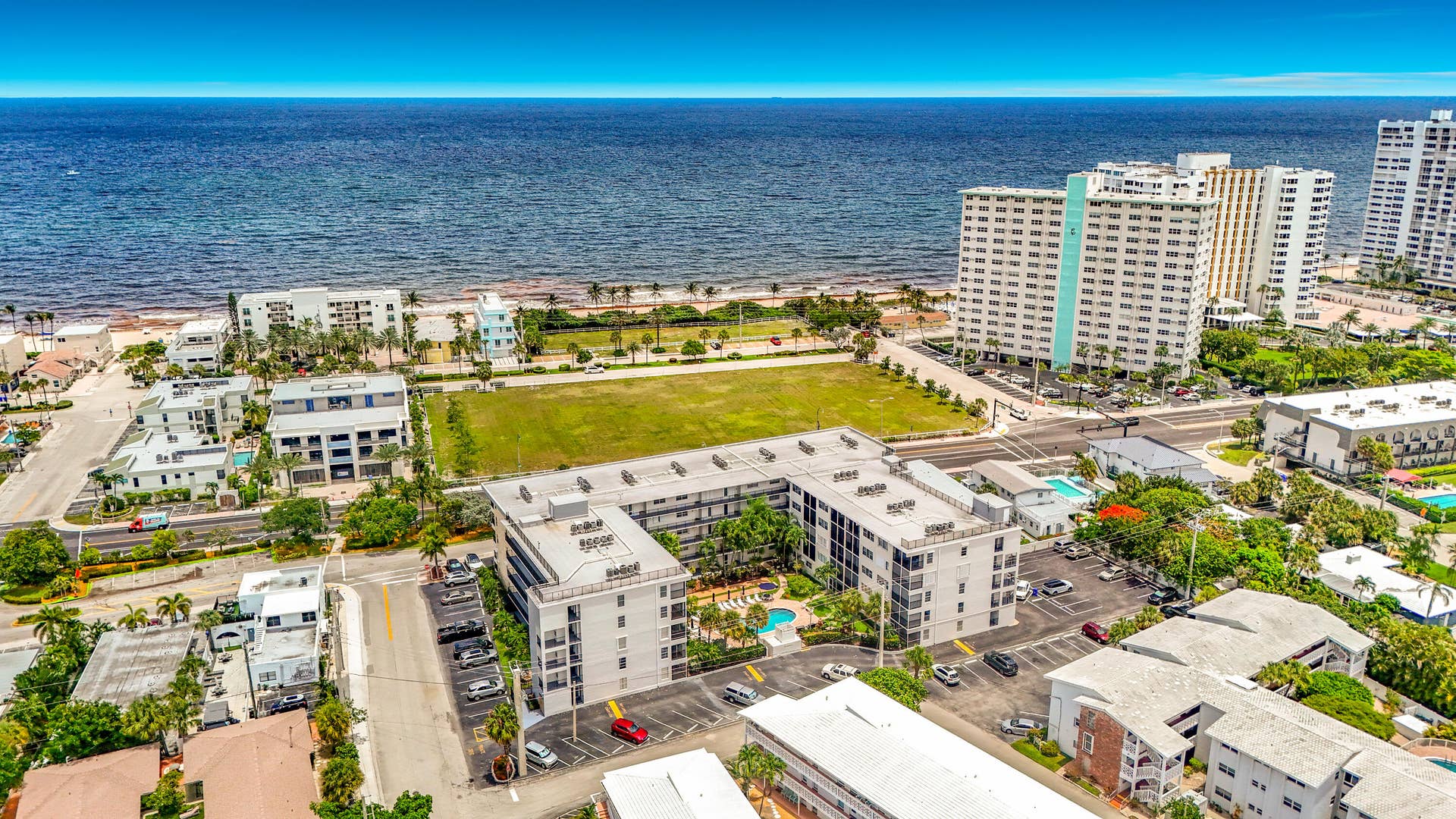4117 Bougainvilla Drive, #207, Lauderdale By The Sea, FL 33308 4117 Bougainvilla Drive #102-1