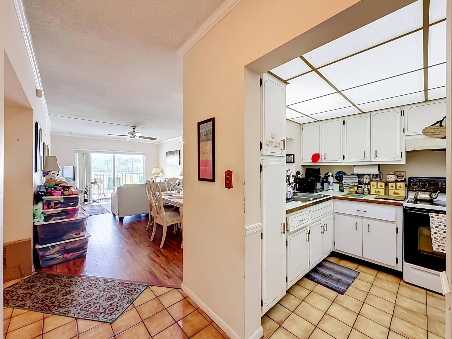 4117 Bougainvilla Drive, #207, Lauderdale By The Sea, FL 33308 4117 Bougainvilla Drive #102-15
