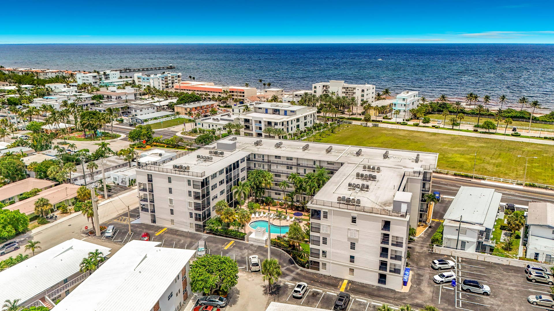 4117 Bougainvilla Drive, #207, Lauderdale By The Sea, FL 33308 4117 Bougainvilla Drive #102-4