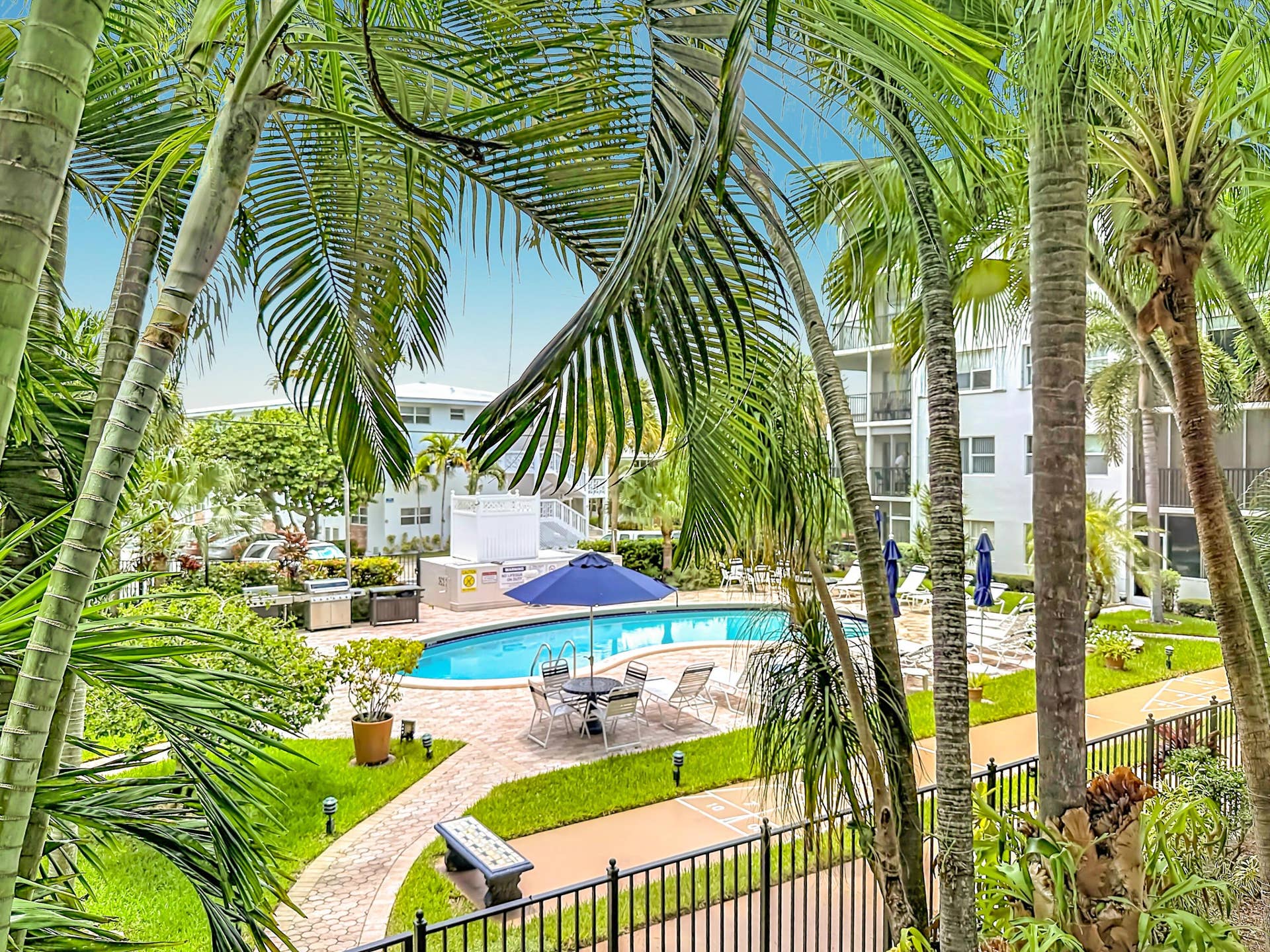 4117 Bougainvilla Drive, #207, Lauderdale By The Sea, FL 33308 4117 Bougainvilla Drive #102-66