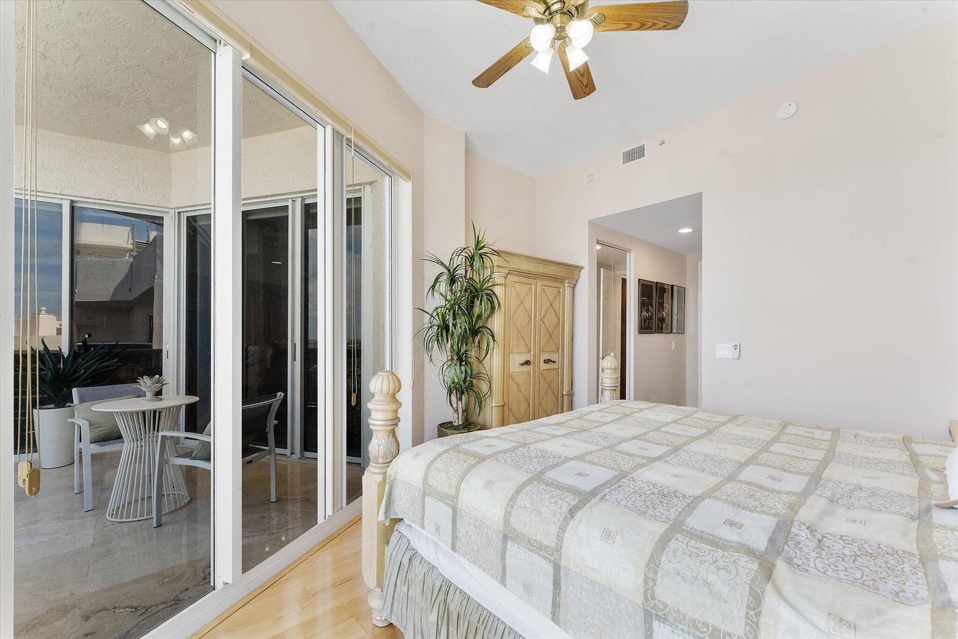 3200 N Ocean Boulevard, #2903, Fort Lauderdale, FL 33308 25-3200 N Ocean Blvd_034