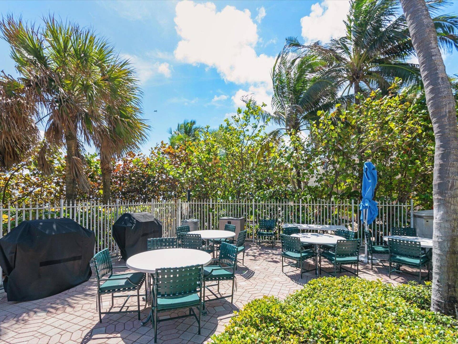 3200 N Ocean Boulevard, #2903, Fort Lauderdale, FL 33308 58-074-BBQ Area
