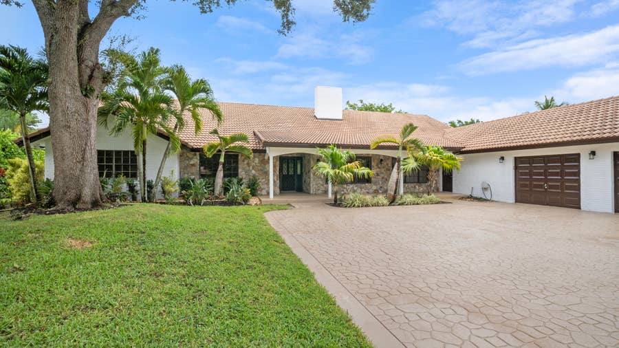 Property photo for 7510 E Cypresshead Drive, Parkland, FL