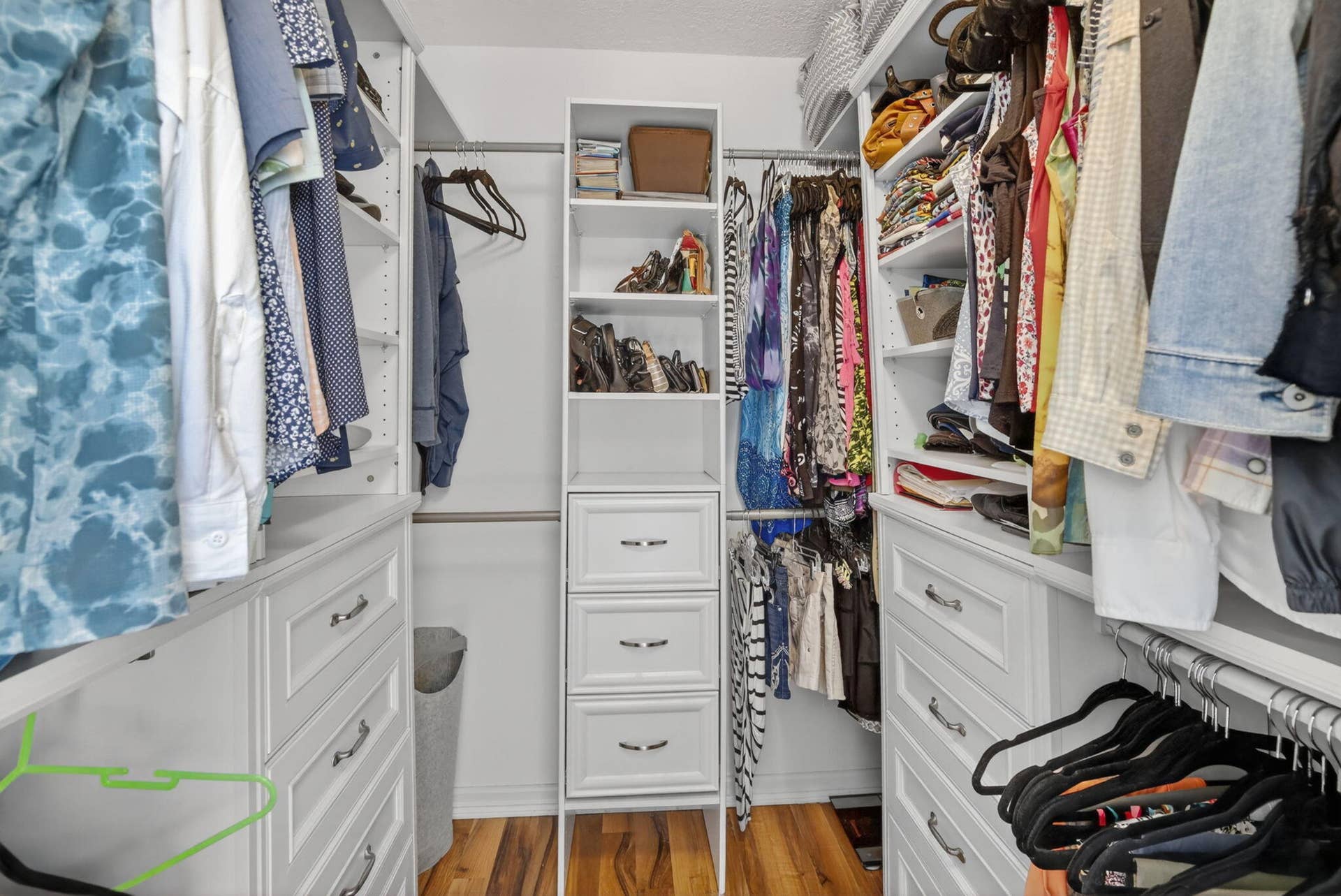 1306 SE 5th Court, Dania Beach, FL 33004 Walk-in Closet