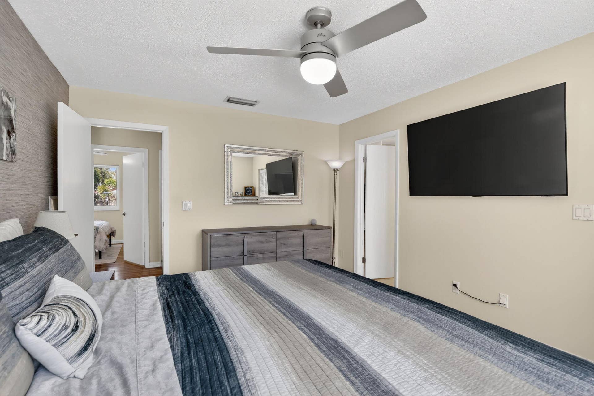 1306 SE 5th Court, Dania Beach, FL 33004 Primary Bedroom