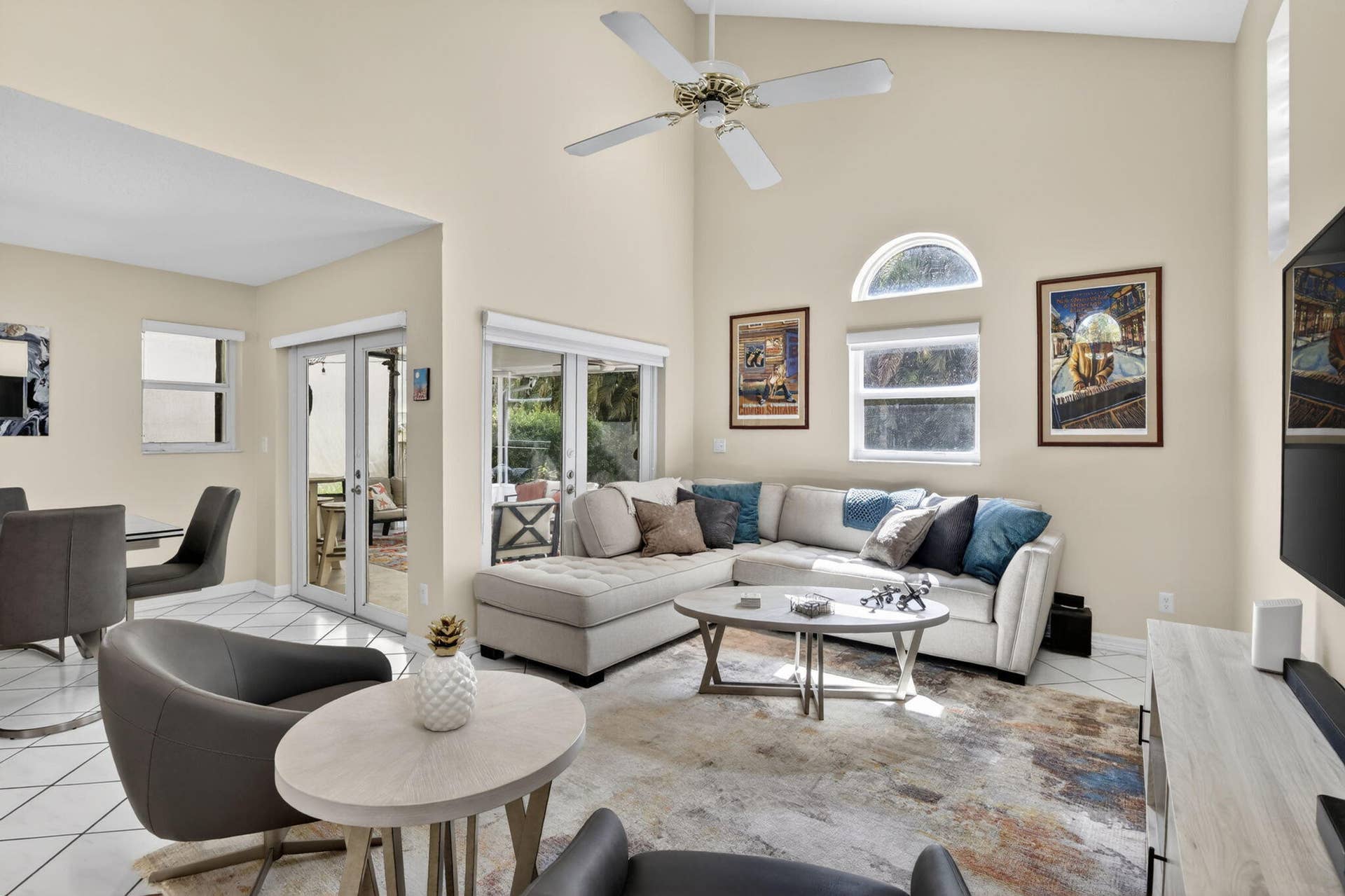 1306 SE 5th Court, Dania Beach, FL 33004 Living Room