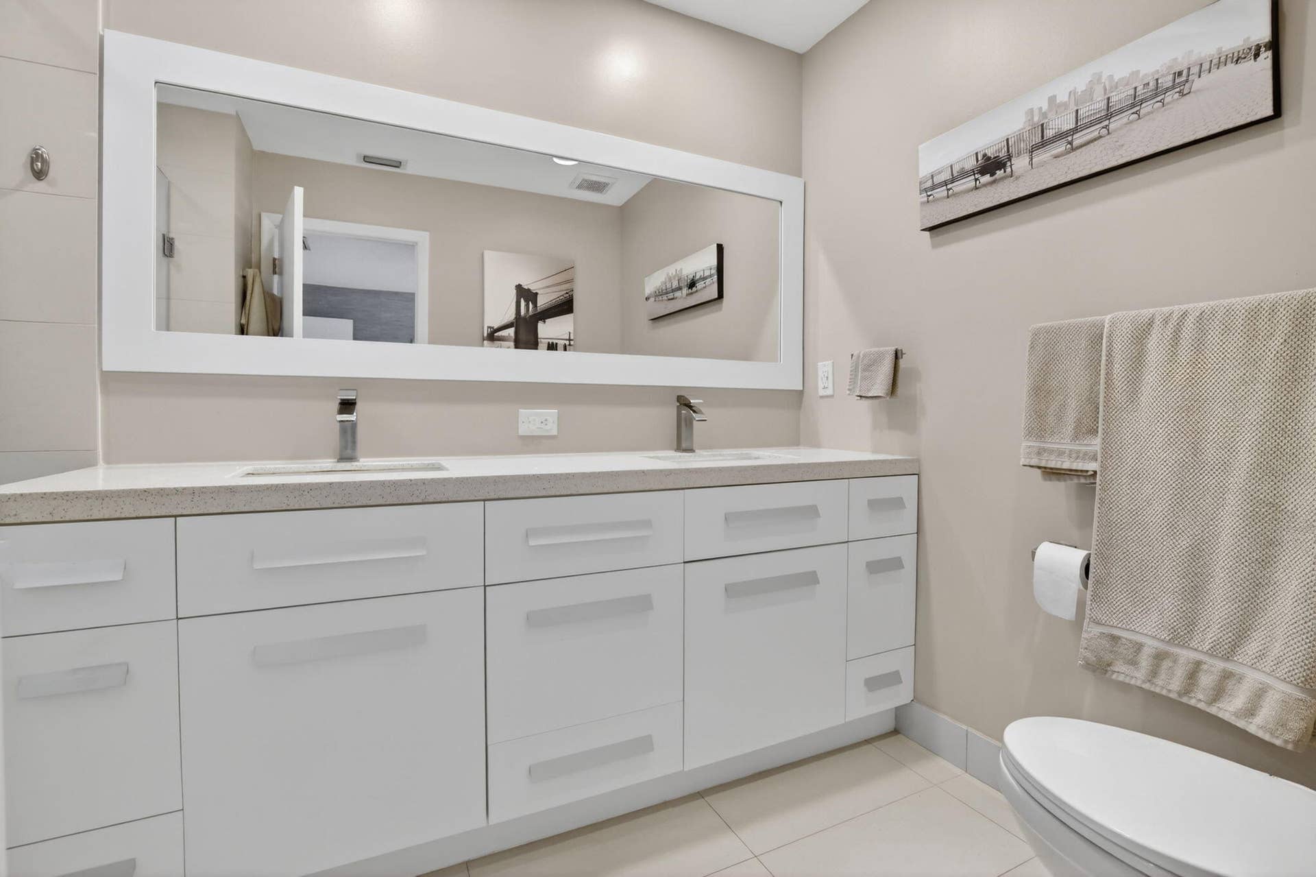 1306 SE 5th Court, Dania Beach, FL 33004 Primary Bathroom