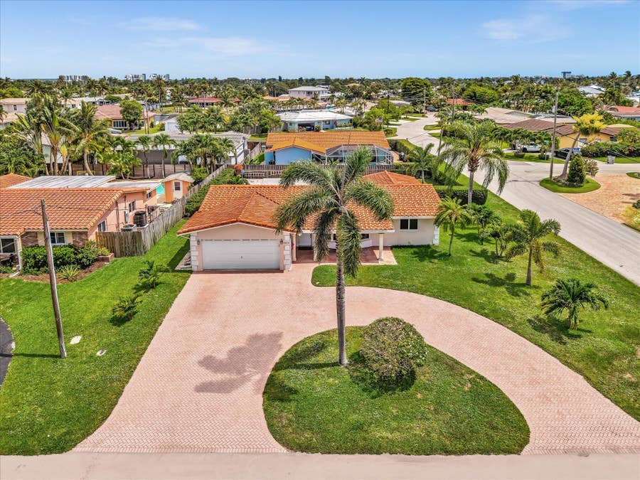 Property photo for 641 SE 11th Street, Pompano Beach, FL