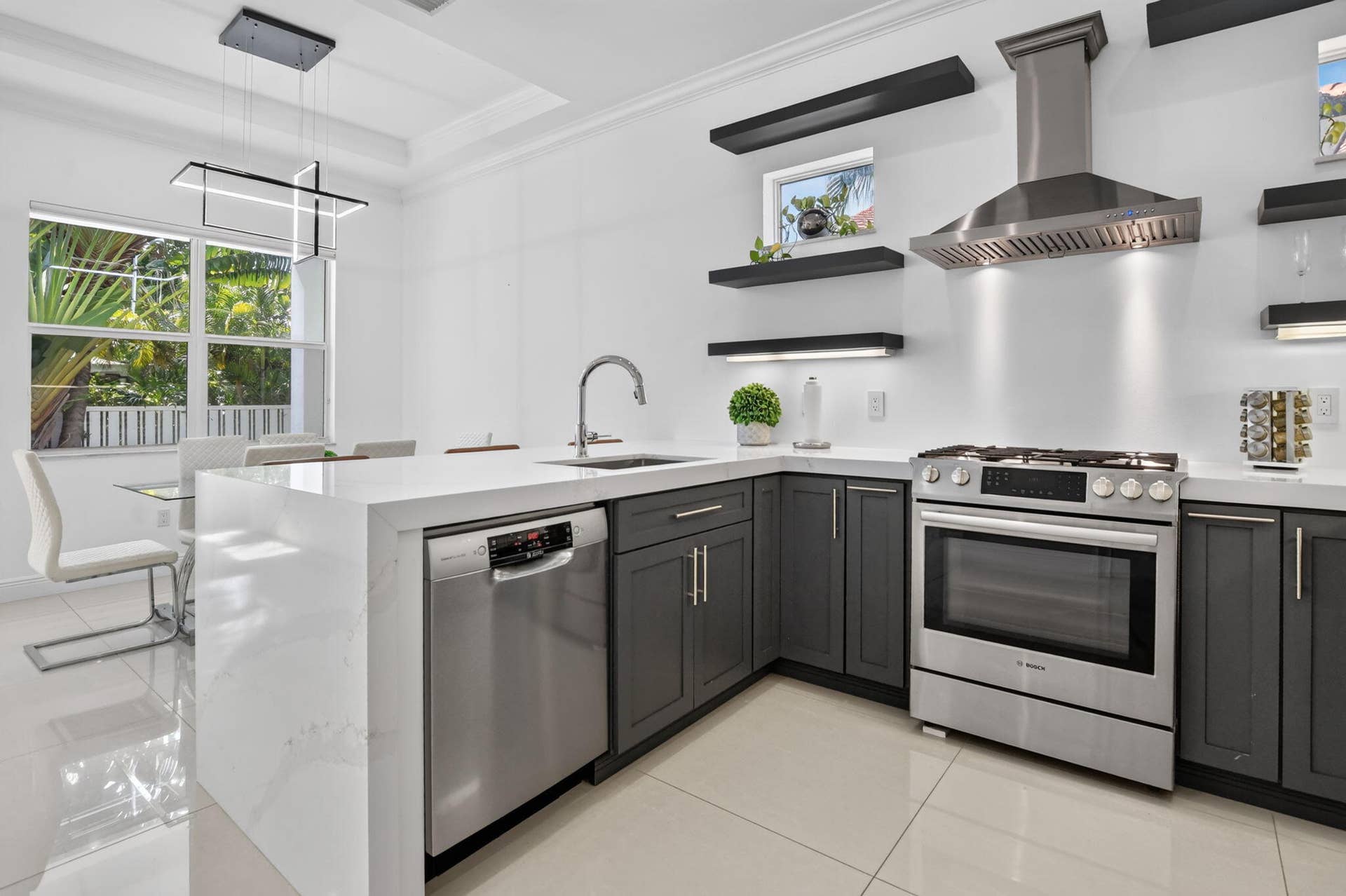 500 NE Wavecrest Way, Boca Raton, FL 33432 26-web-or-mls-DSC_7514