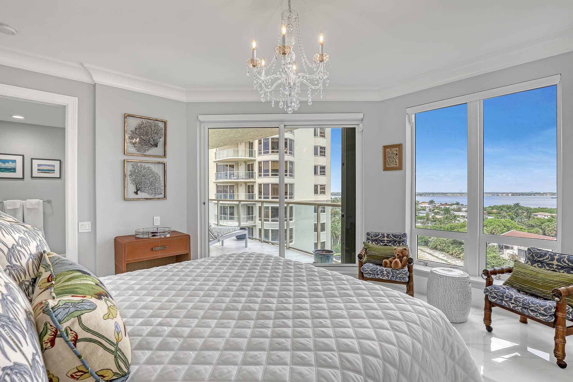 3920 N Ocean Drive, #9b, Singer Island, FL 33404 Guest Bedroom