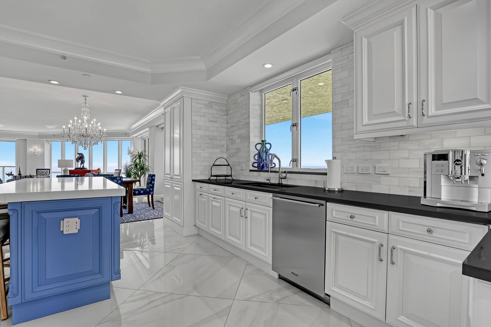 3920 N Ocean Drive, #9b, Singer Island, FL 33404 Kitchen