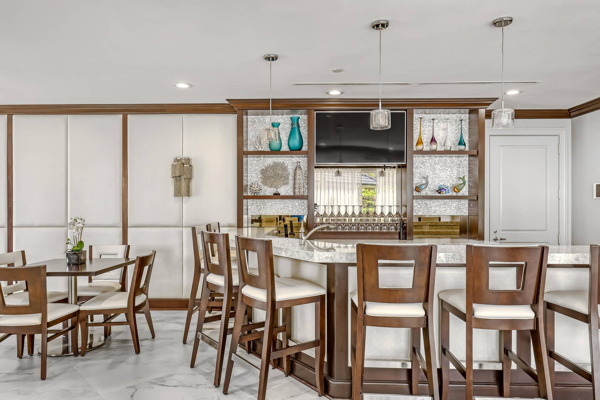 3920 N Ocean Drive, #9b, Singer Island, FL 33404 Social Room