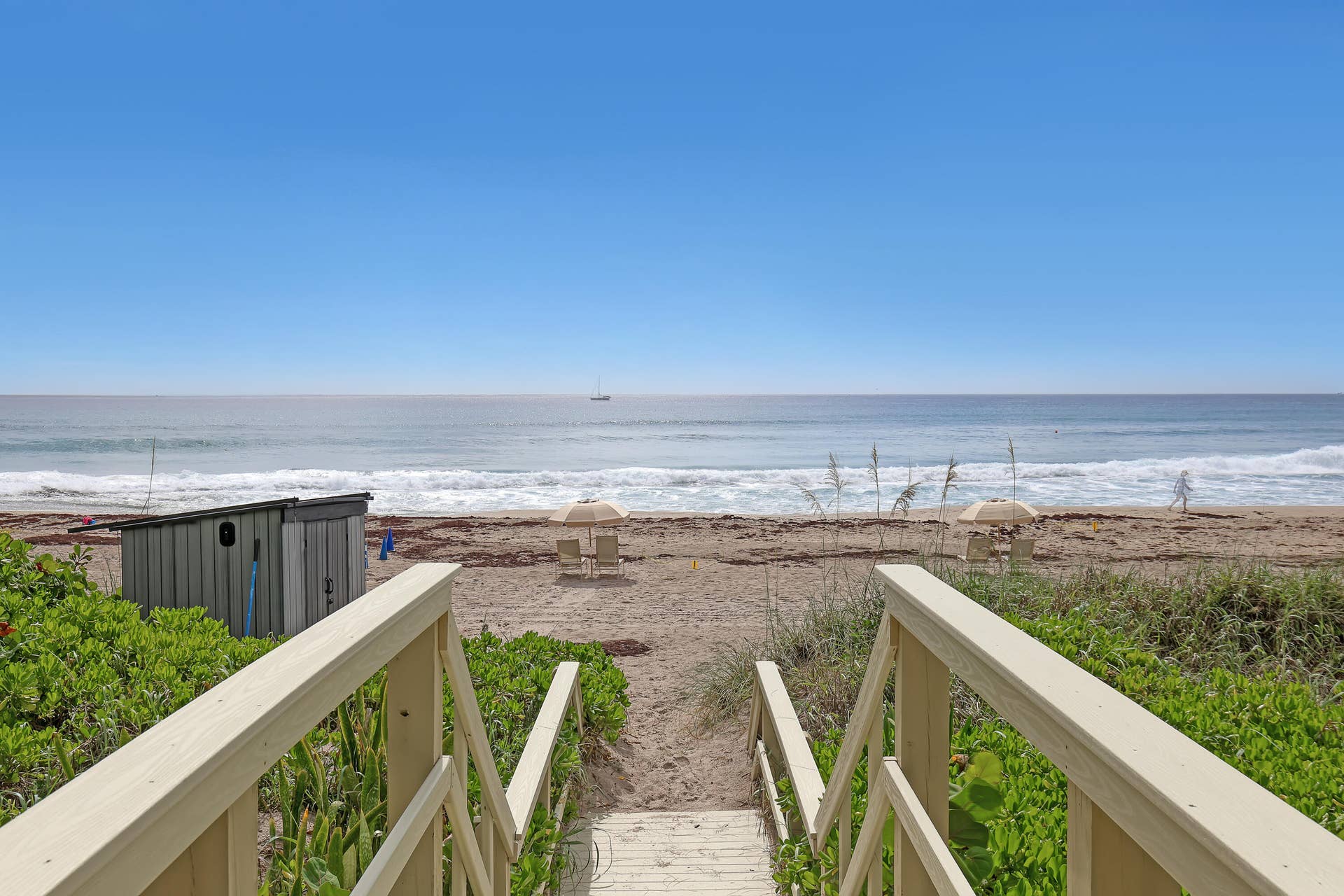 3920 N Ocean Drive, #9b, Singer Island, FL 33404 Beach Access