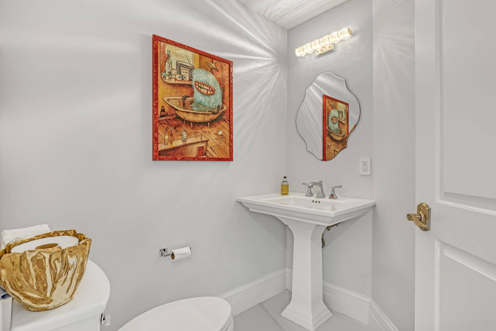 3920 N Ocean Drive, #9b, Singer Island, FL 33404 Half Bath