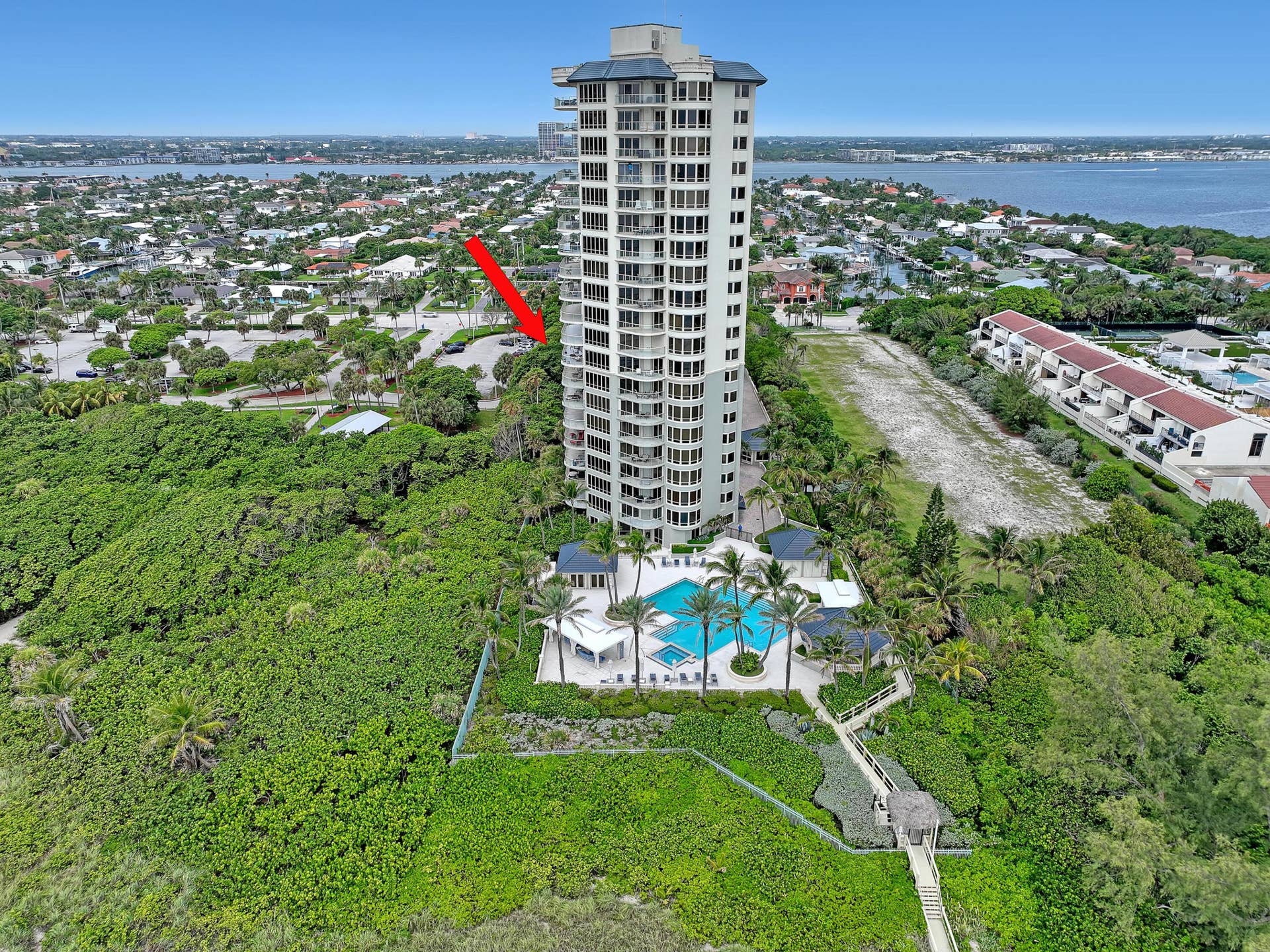 3920 N Ocean Drive, #9b, Singer Island, FL 33404 Oasis