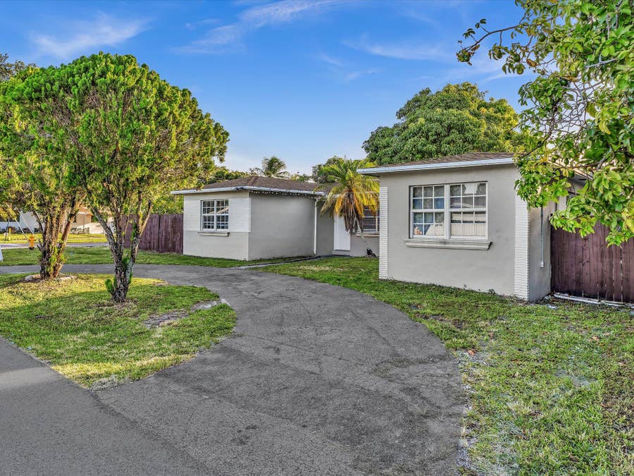 Property photo for 700 SW 5th Court, Hallandale Beach, FL
