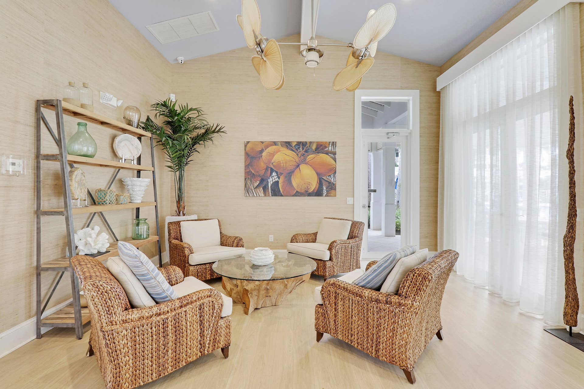 515 Bay Colony Drive N, Juno Beach, FL 33408 Clubhouse