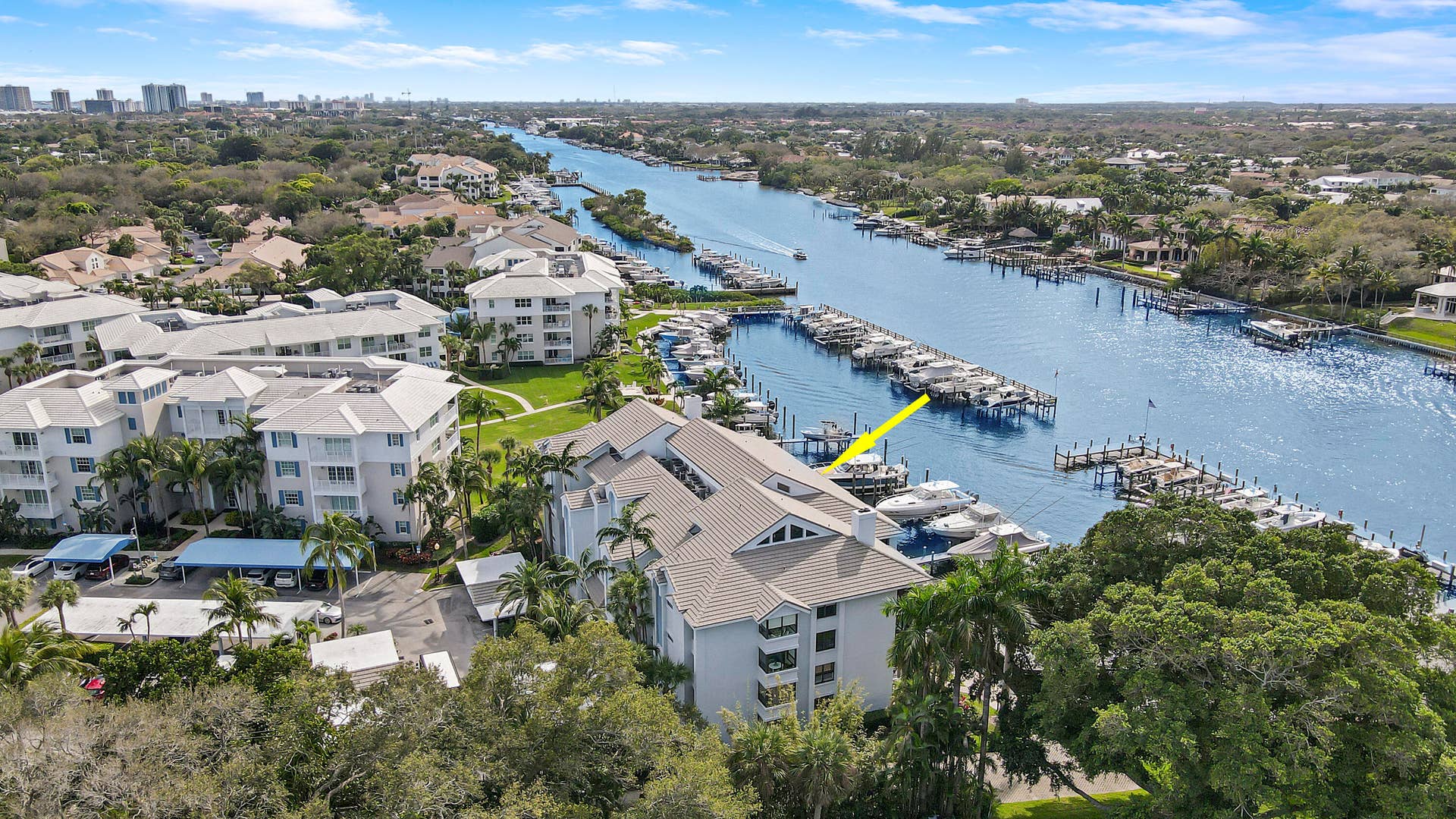 515 Bay Colony Drive N, Juno Beach, FL 33408 500 Building