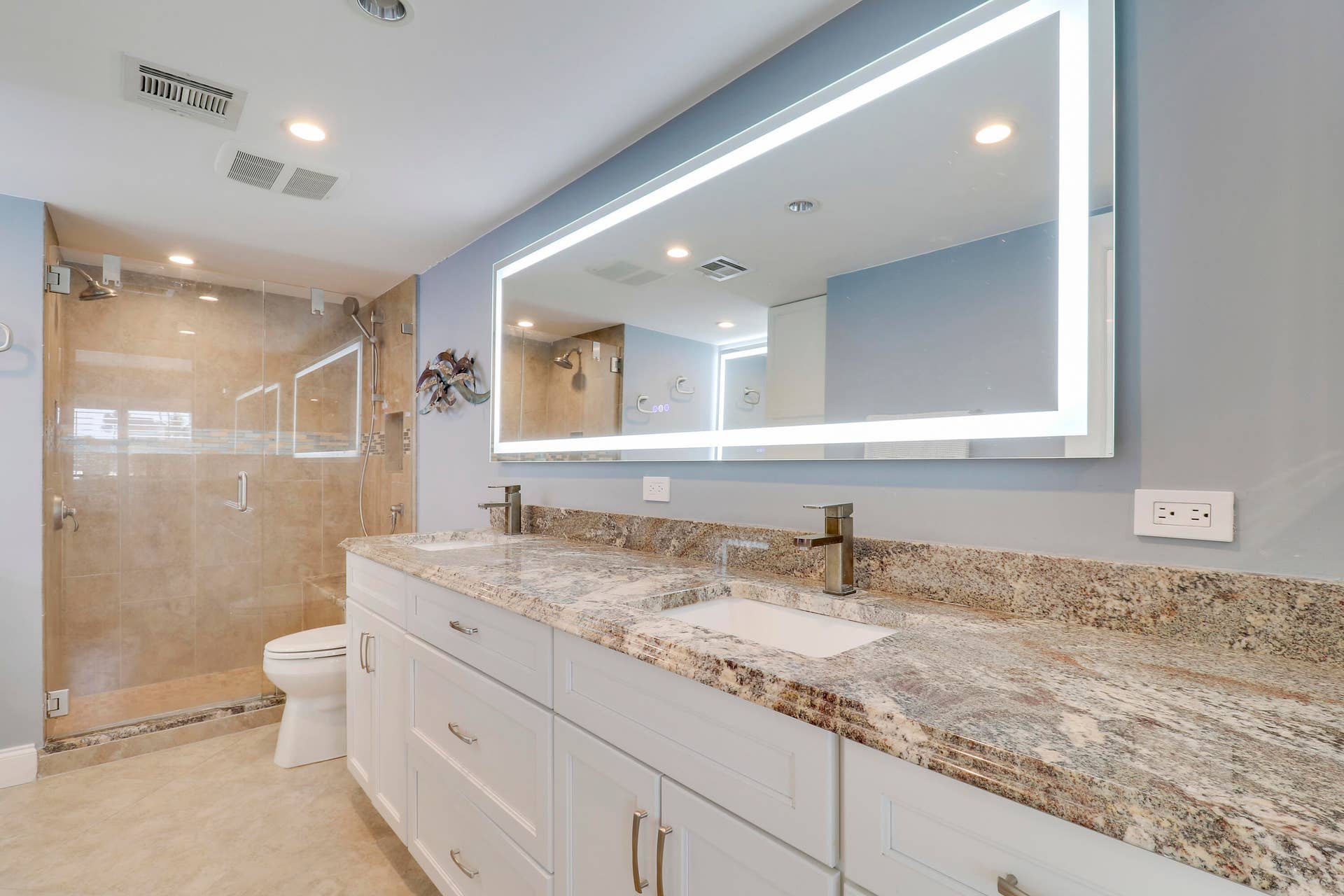 515 Bay Colony Drive N, Juno Beach, FL 33408 Primary Bath