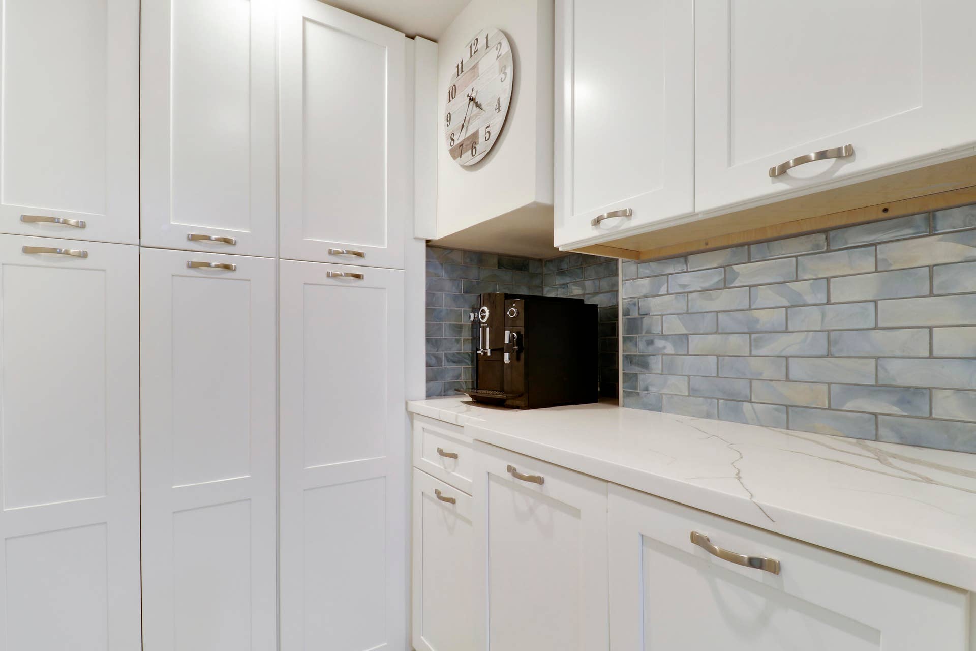 515 Bay Colony Drive N, Juno Beach, FL 33408 Custom Pantry with coffee bar