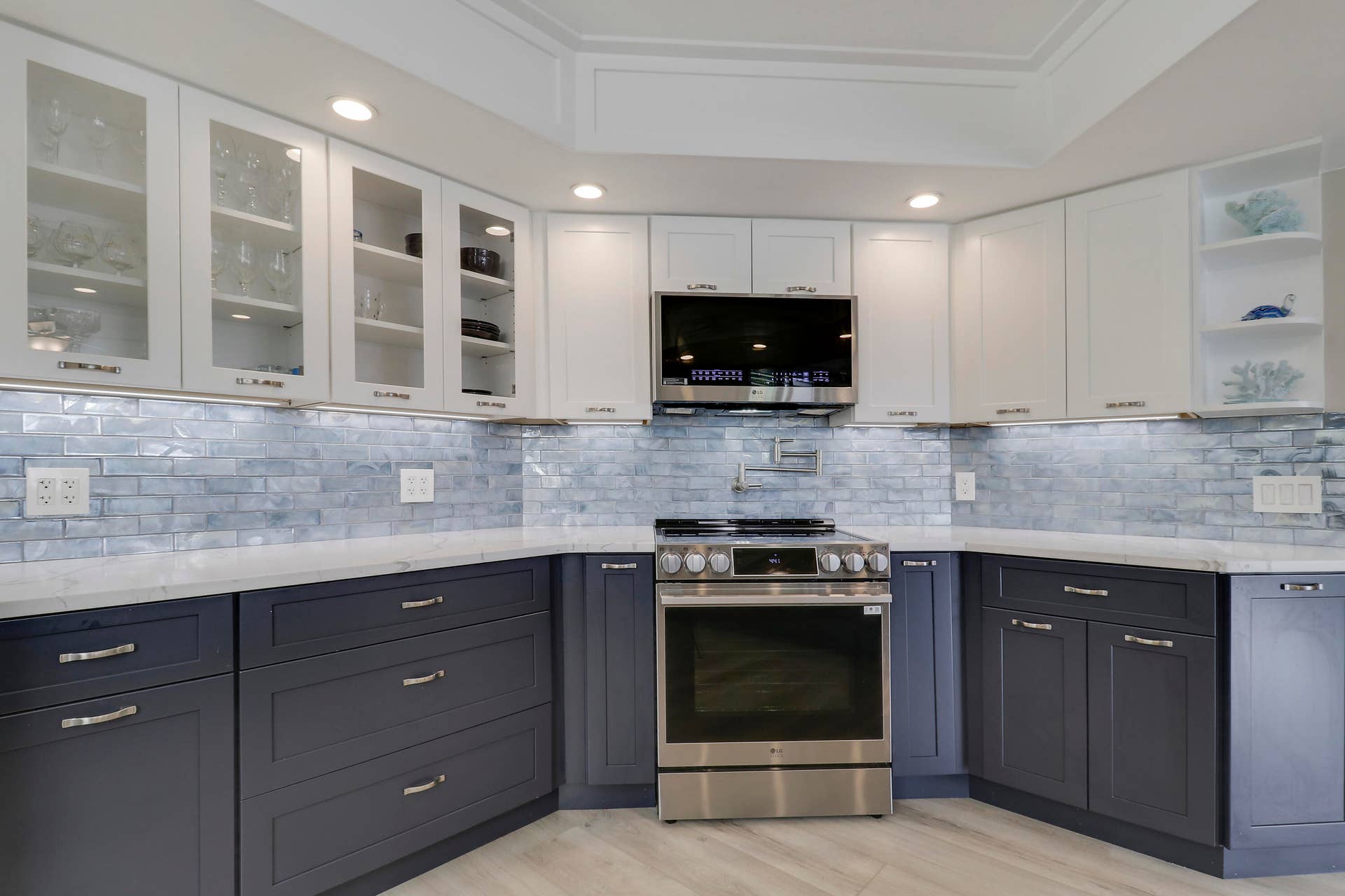 515 Bay Colony Drive N, Juno Beach, FL 33408 Kitchen