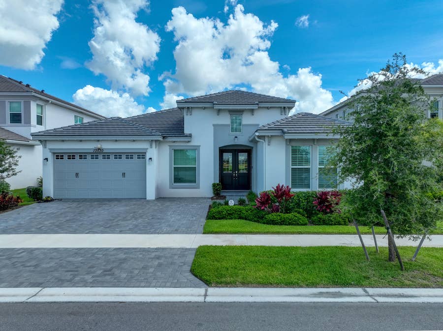 Property photo for 13530 Spruce Pine Drive, Westlake, FL