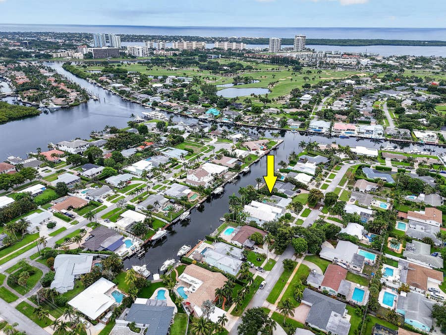Property photo for 717 Robin Way, North Palm Beach, FL