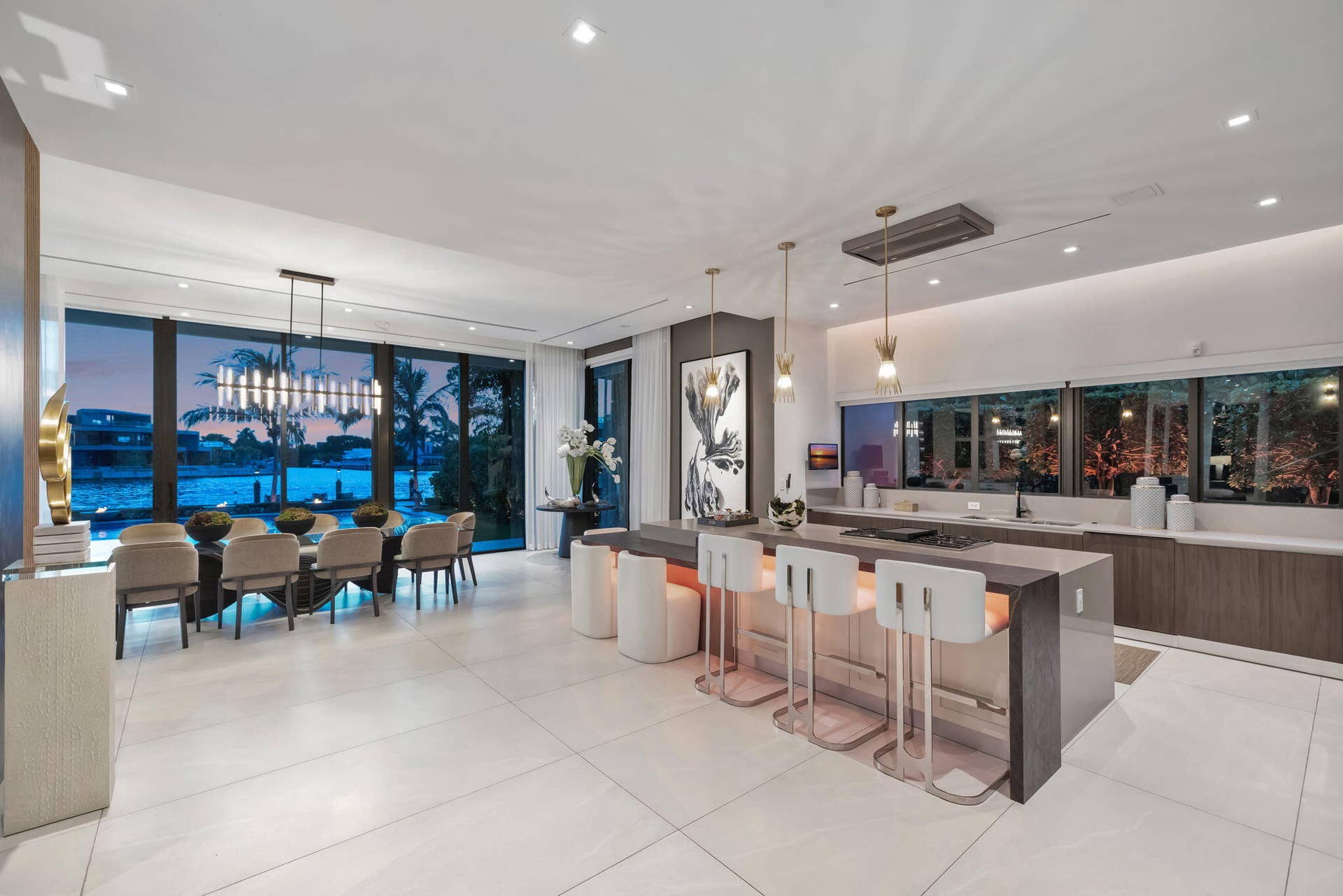 154 - Evening Kitchen, Bar & Great Room