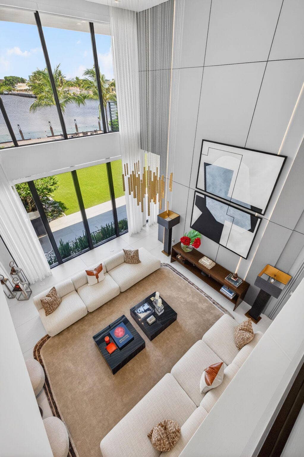 051 - Great Room Overlook