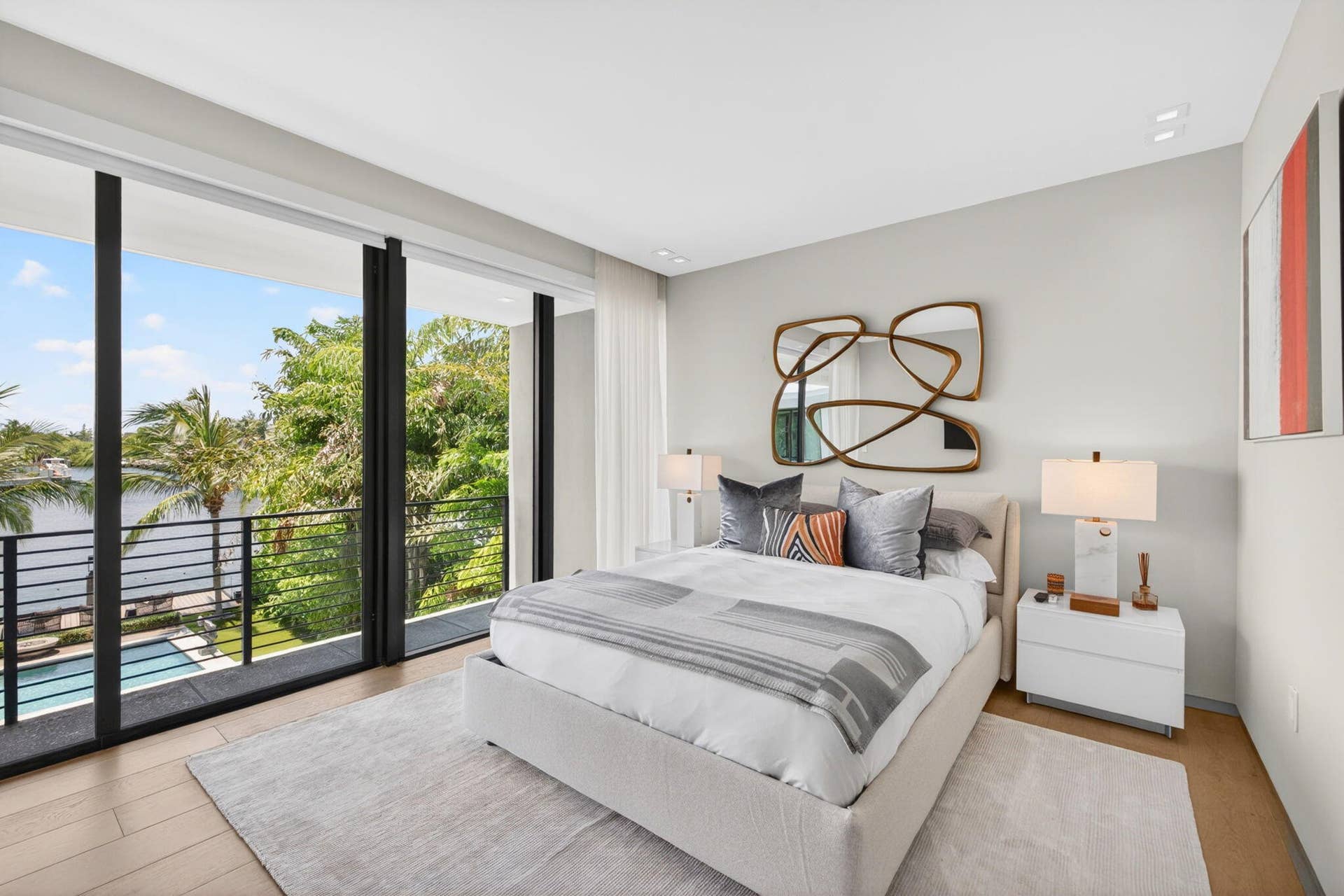 074 - Guest Bedroom with Balcony