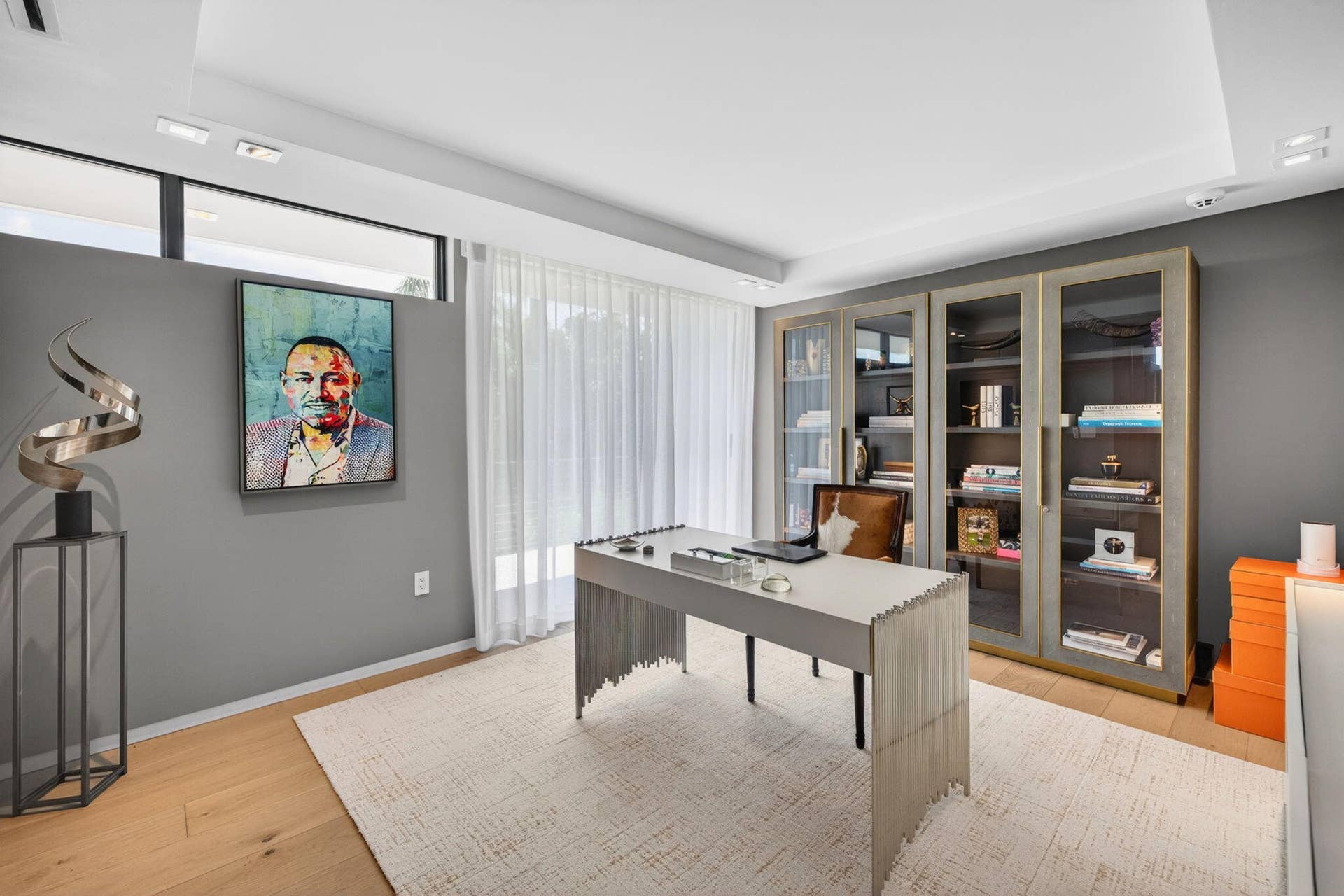 083 - Executive Office Bedroom