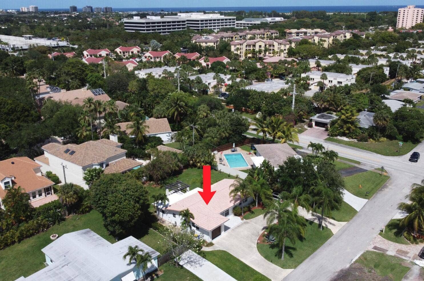 Close proximity to beaches and NextEra headquarters