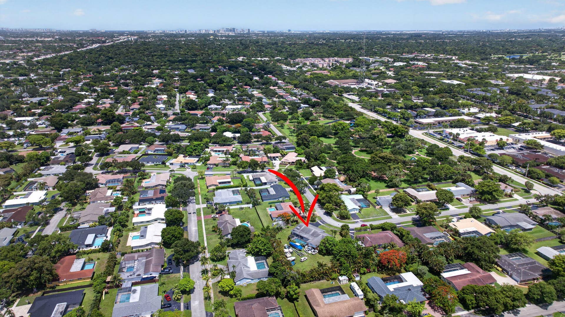 7501 NW 6th Street, Plantation, FL 33317 15-web-or-mls-7501--10