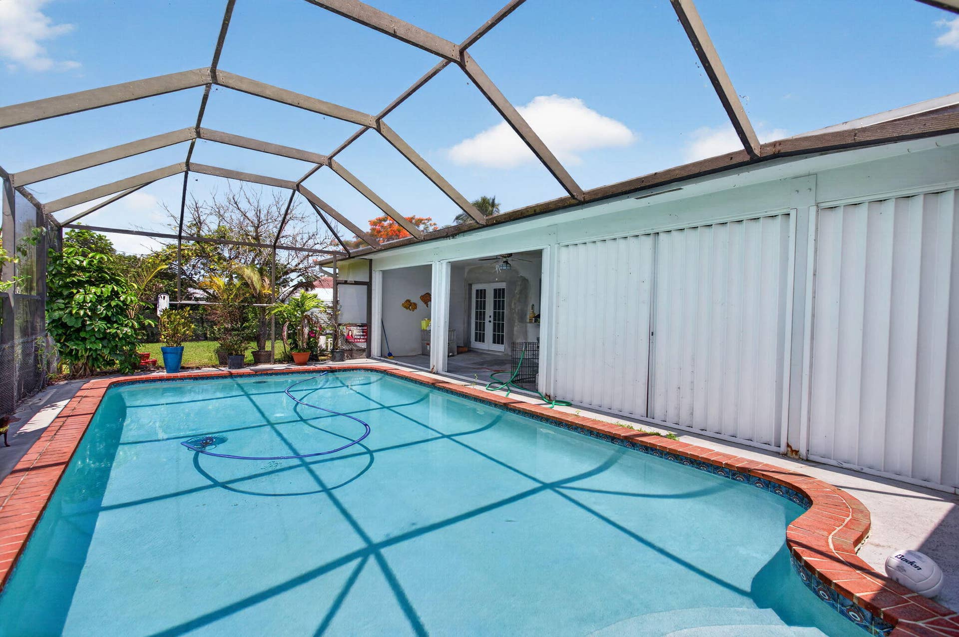 7501 NW 6th Street, Plantation, FL 33317 25-web-or-mls-7501-8936