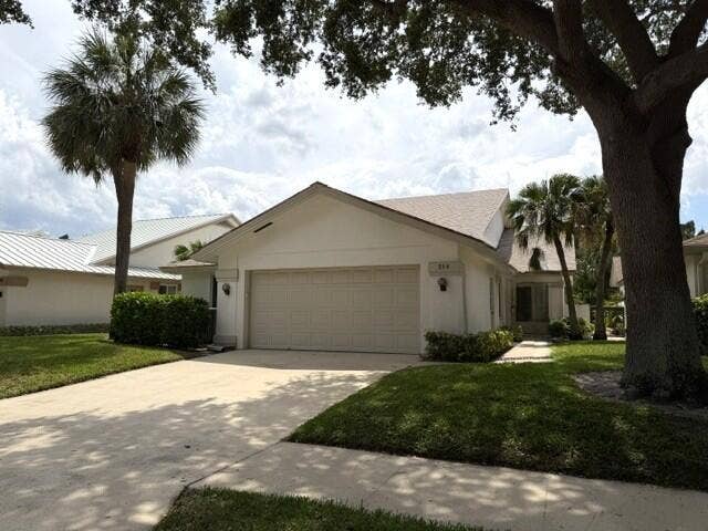 Property photo for 254 Ridge Road, Jupiter, FL