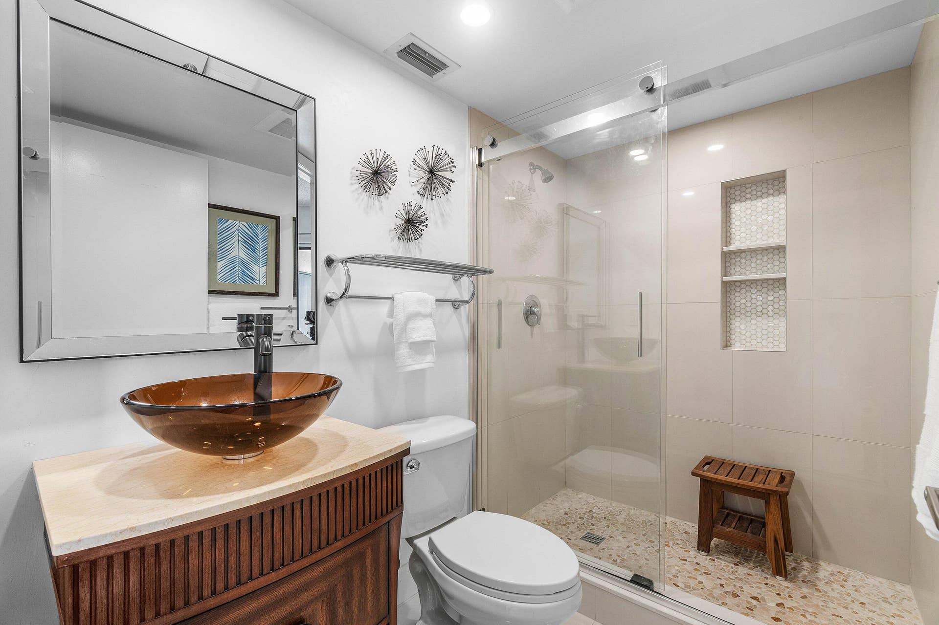 8122 Thames Boulevard, #C, Boca Raton, FL 33433 Second Bedroom bath-en suite