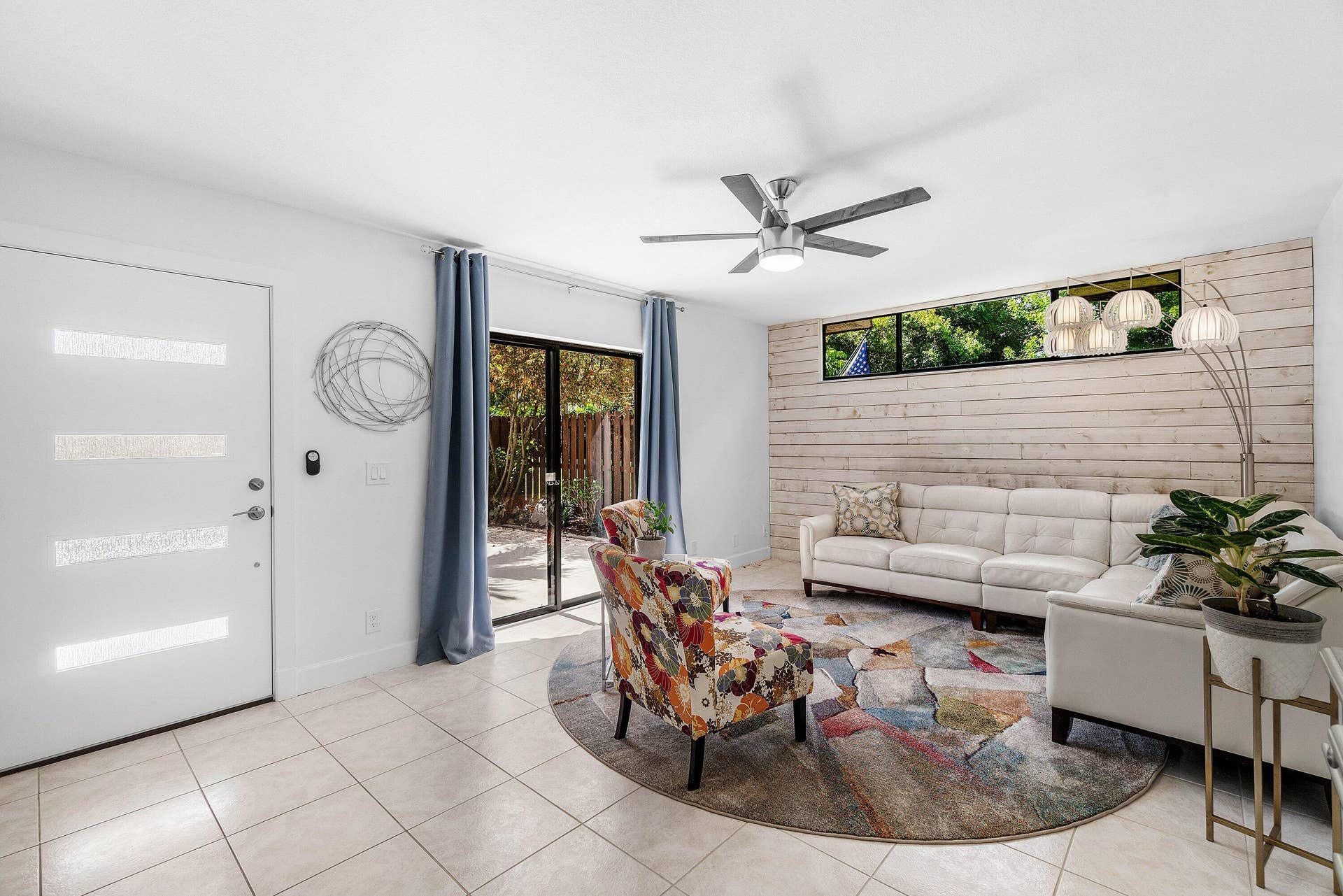 8122 Thames Boulevard, #C, Boca Raton, FL 33433 Entry_Living Room