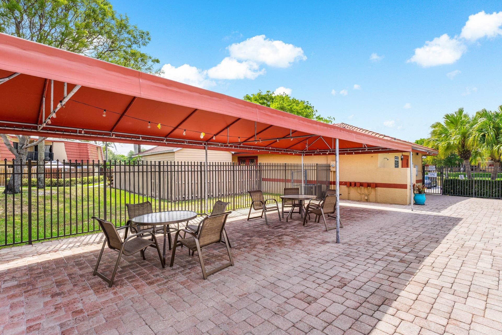8122 Thames Boulevard, #C, Boca Raton, FL 33433 Community Amenities