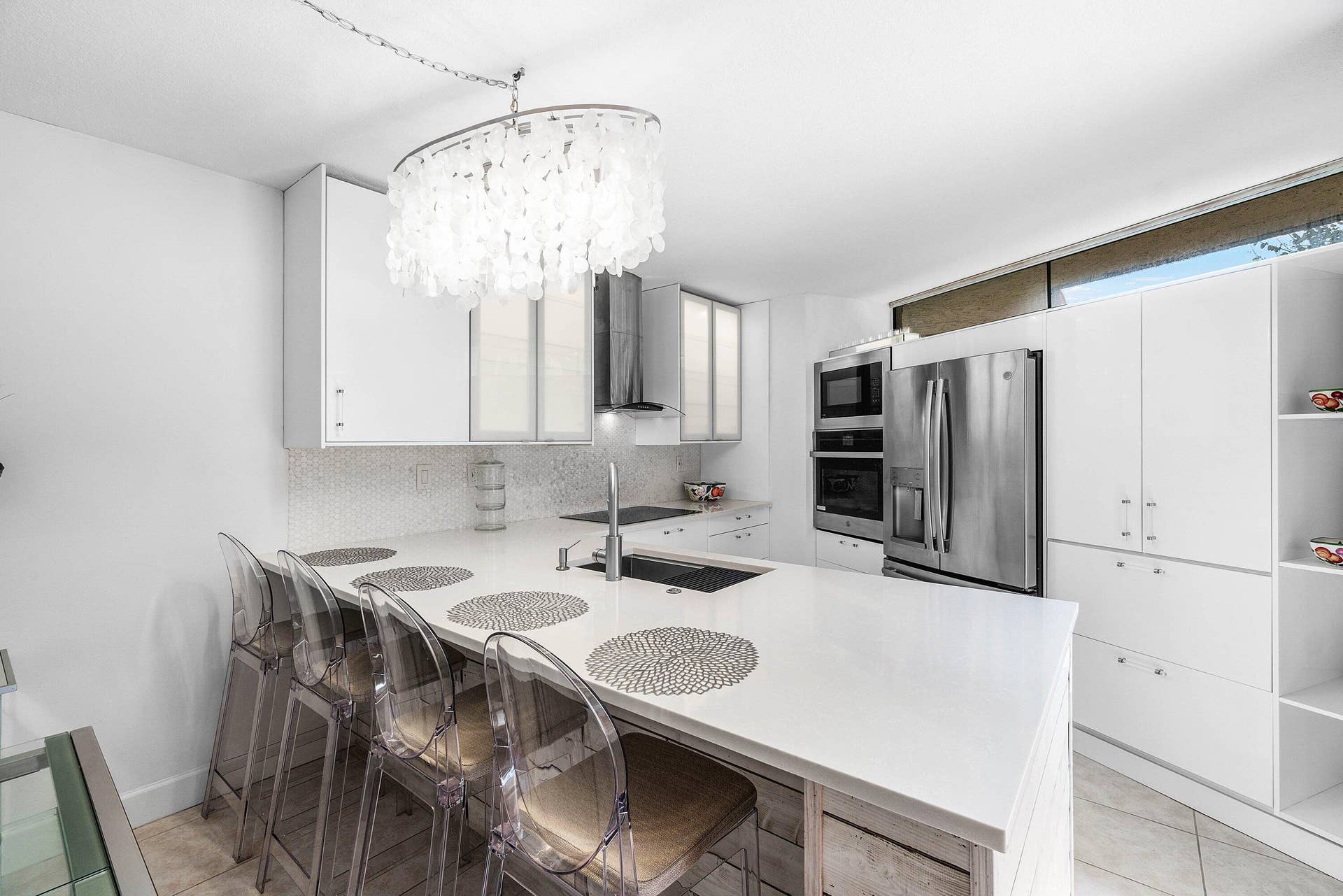 8122 Thames Boulevard, #C, Boca Raton, FL 33433 Beautiful updated Kitchen