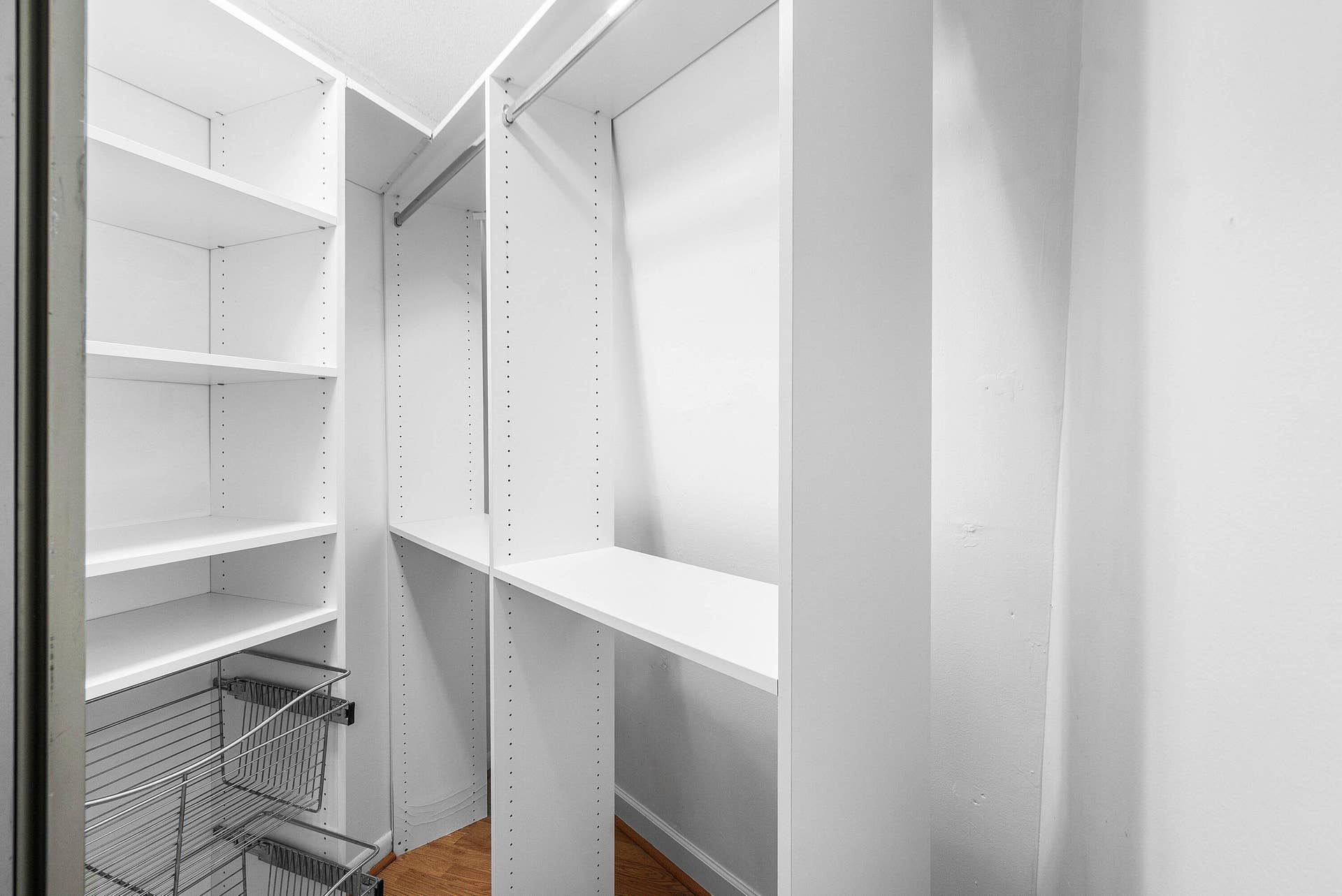 8122 Thames Boulevard, #C, Boca Raton, FL 33433 Guest Closet