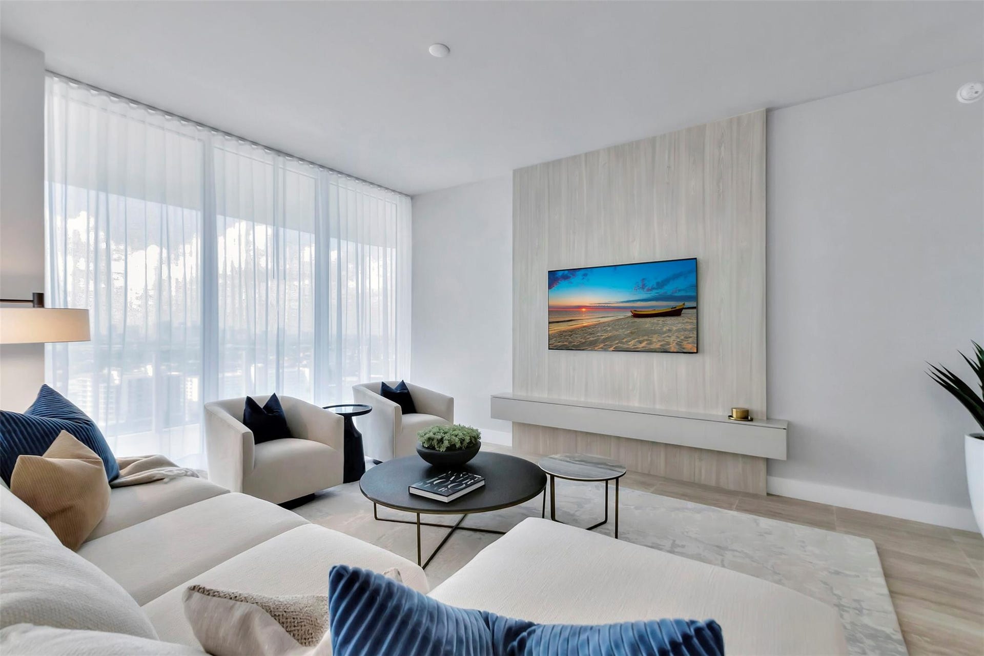 525 N Fort Lauderdale Beach Boulevard, #1903, Fort Lauderdale, FL 33304 Photo 4