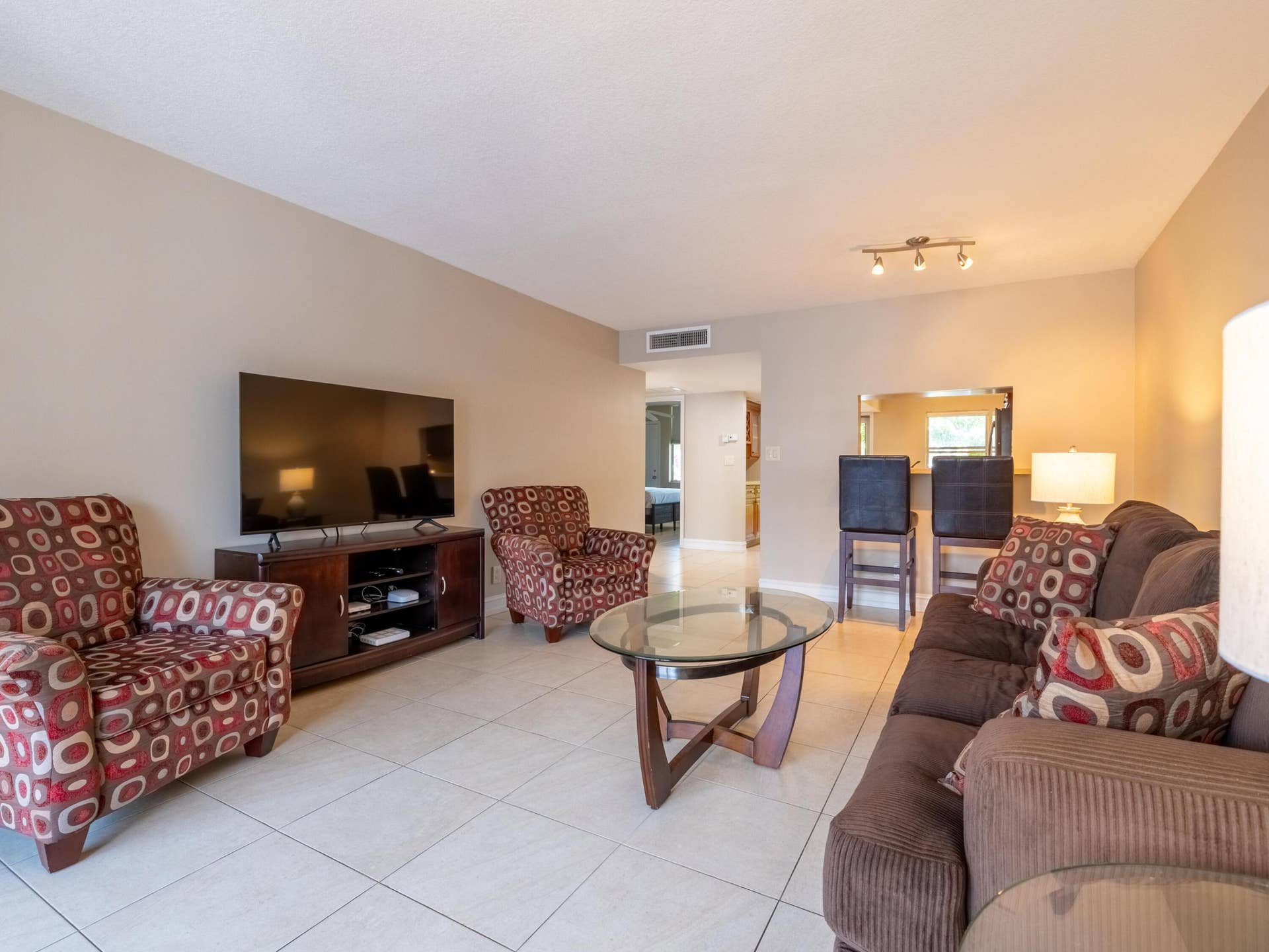 777 S Federal Highway, #107d, Pompano Beach, Pompano Beach, FL 33062 777 liv room