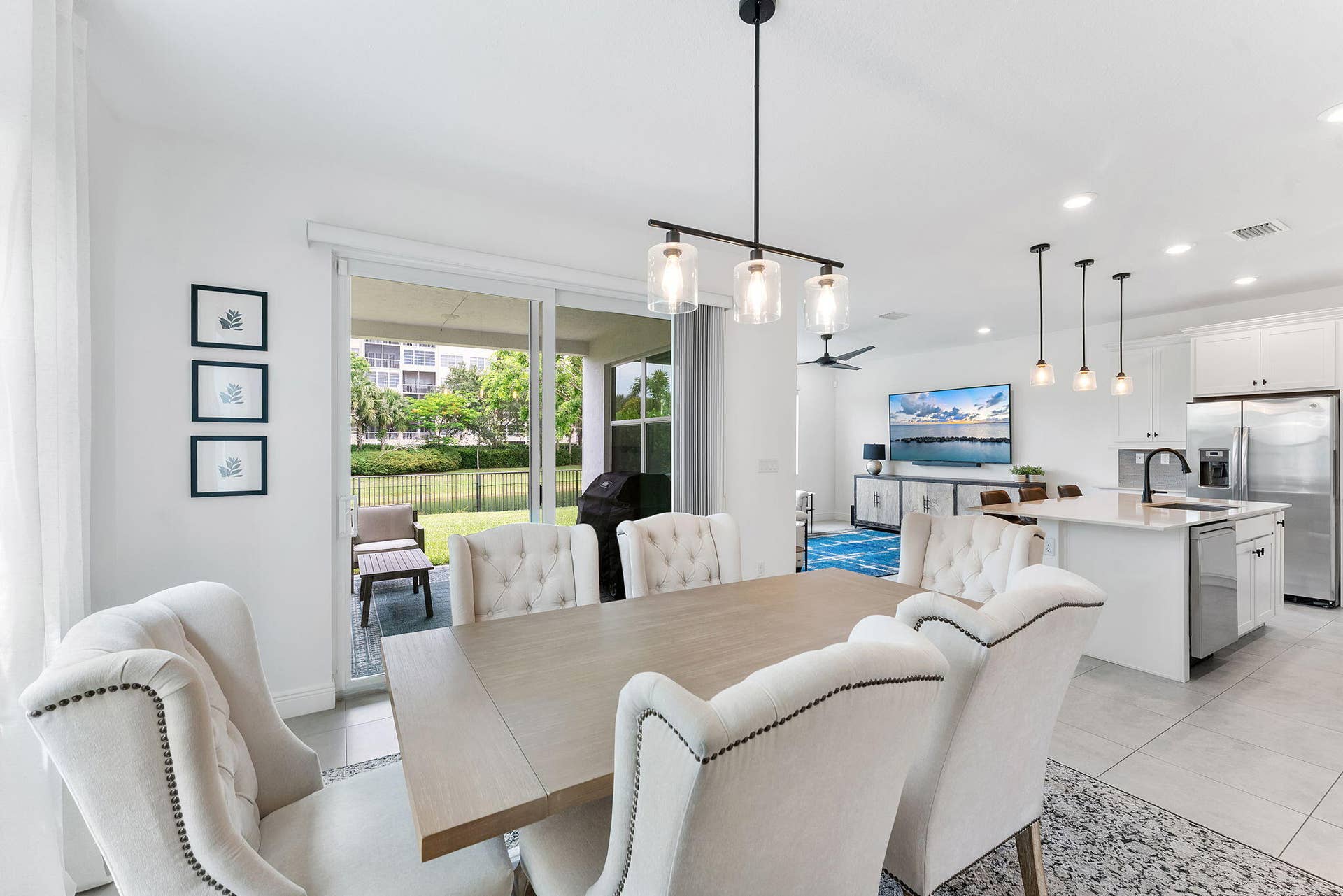 1070 Veleiros Boulevard, Deerfield Beach, FL 33064 Dining