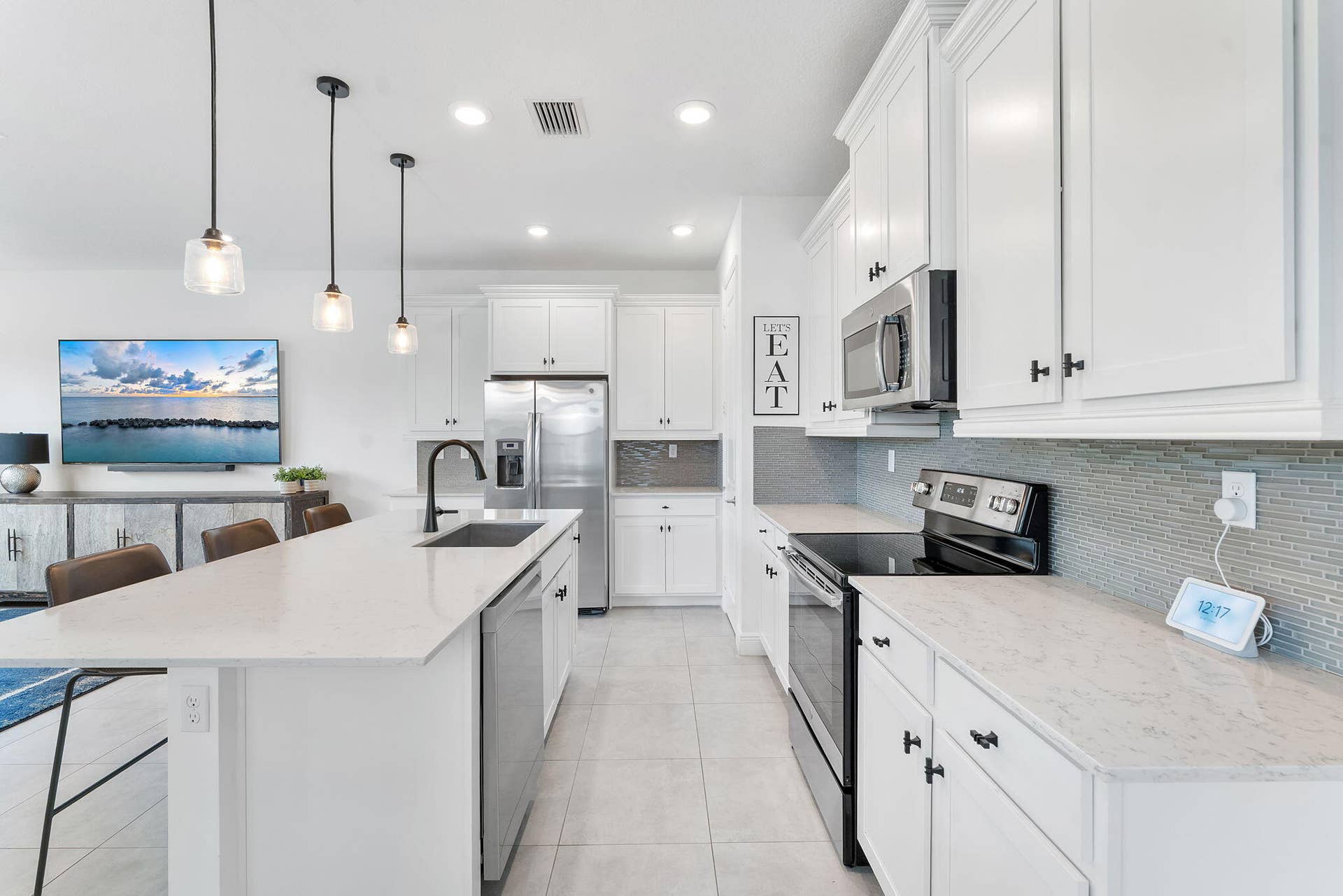1070 Veleiros Boulevard, Deerfield Beach, FL 33064 Kitchen