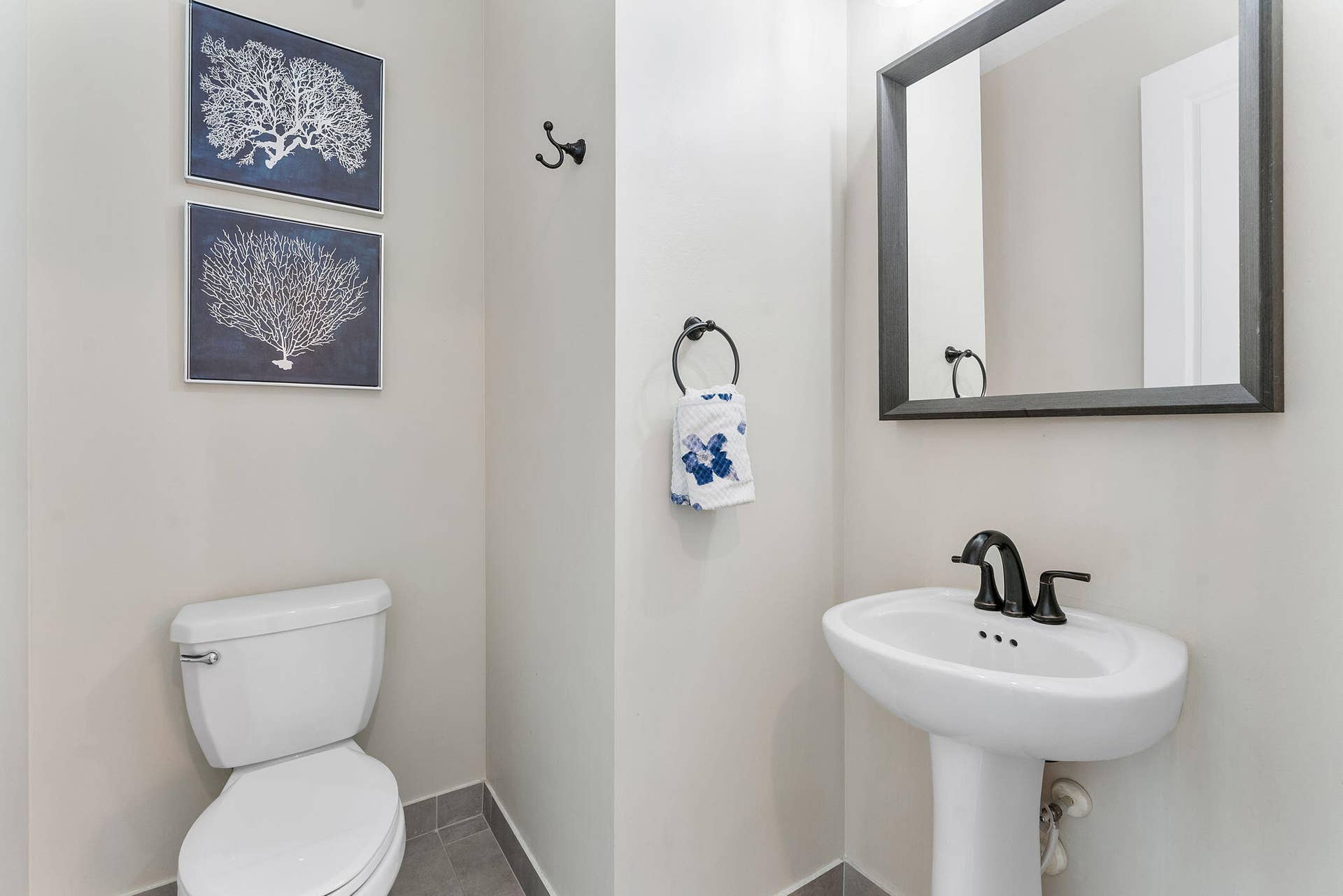 1070 Veleiros Boulevard, Deerfield Beach, FL 33064 Powder Room