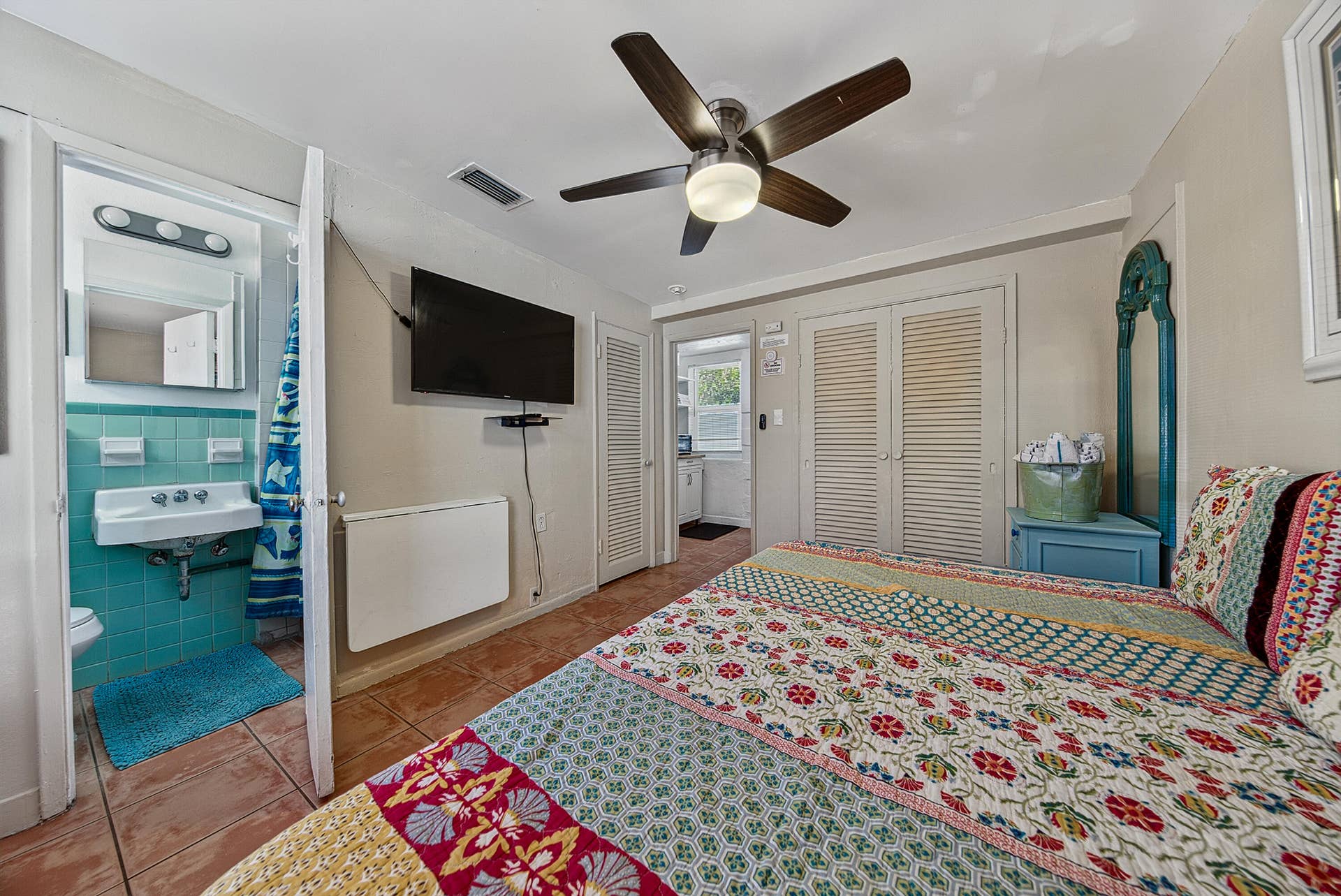 2/2, bedroom 2